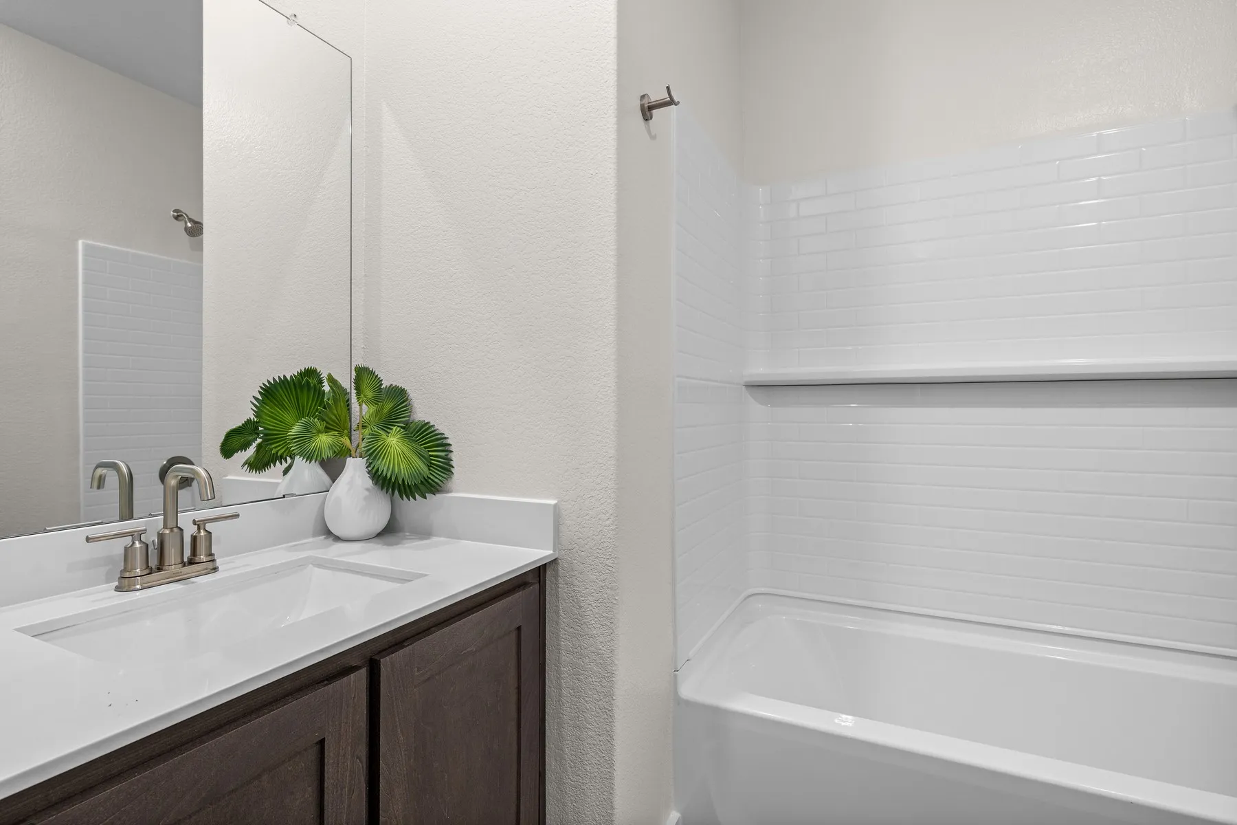 Single Family Residence For Rent in Tarrant County , 11109 Santana Drive, Fort Worth, Texas 76108, 3 Bedroom, 2 Bathroom, 2 Garage spaces, 1,376 Sqft, built in 2026, mls#21377602, Real Estate Agent in Fort Worth, Homes For Rent in Tarrant county, Homes For Rent in Fort Worth, Realtor in Fort Worth Texas, Real Estate Brokerage Independent Realty Texas, Luminita Cordes Realtor