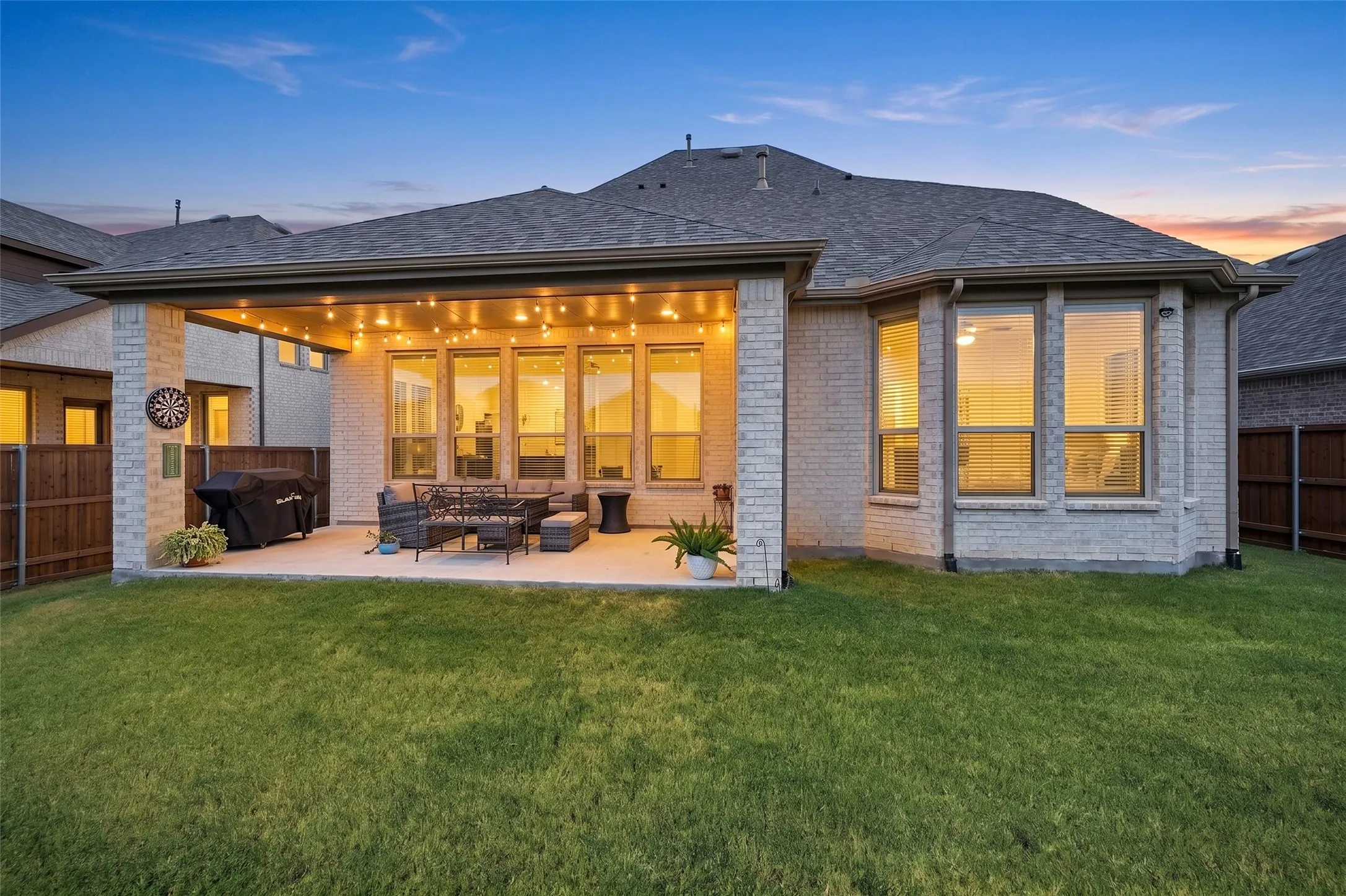 Single Family Residence For Sale in Grayson County , 3731 Cherry Hills Drive, Sherman, Texas 75090, 5 Bedroom, 6 Bathroom, 2 Garage spaces, 3,222 Sqft, built in 2023, mls#21377608, Real Estate Agent in Sherman, Homes For Sale in Grayson county, Homes For Sale in Sherman, Realtor in Sherman Texas, Real Estate Brokerage Independent Realty Texas, Luminita Cordes Realtor