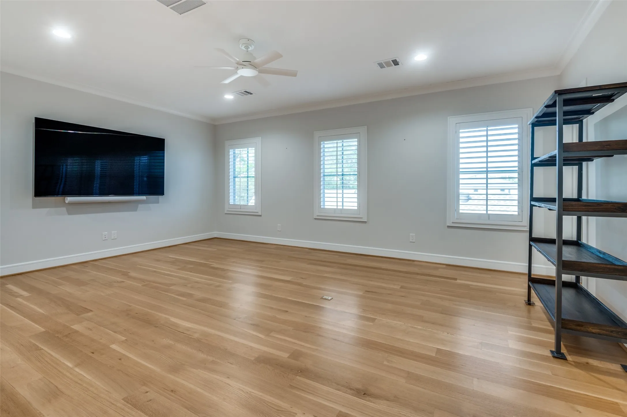 Single Family Residence For Sale in Dallas County , 4031 Prescott Avenue, Dallas, Texas 75219, 4 Bedroom, 5 Bathroom, 2 Garage spaces, 3,993 Sqft, built in 2020, mls#21377588, Real Estate Agent in Dallas, Homes For Sale in Dallas county, Homes For Sale in Dallas, Realtor in Dallas Texas, Real Estate Brokerage Independent Realty Texas, Luminita Cordes Realtor
