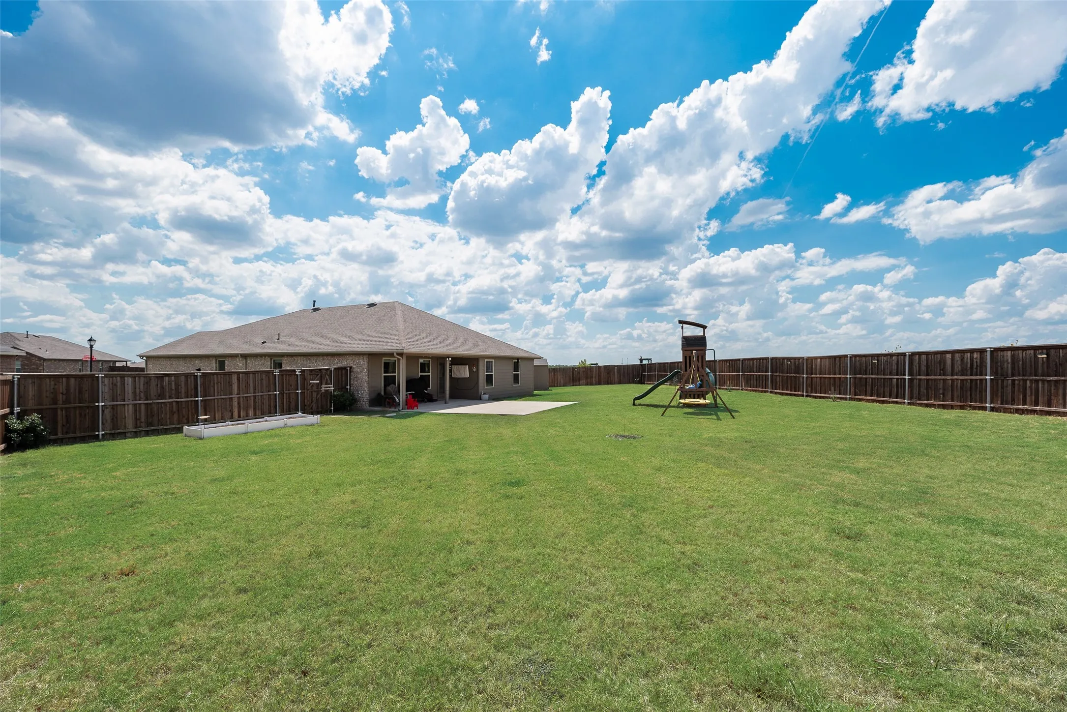 Single Family Residence For Sale in Kaufman County , 4301 Pyramid Drive, Forney, Texas 75126, 4 Bedroom, 2 Bathroom, 2 Garage spaces, 2,079 Sqft, built in 2020, mls#21372873, Real Estate Agent in Forney, Homes For Sale in Kaufman county, Homes For Sale in Forney, Realtor in Forney Texas, Real Estate Brokerage Independent Realty Texas, Luminita Cordes Realtor