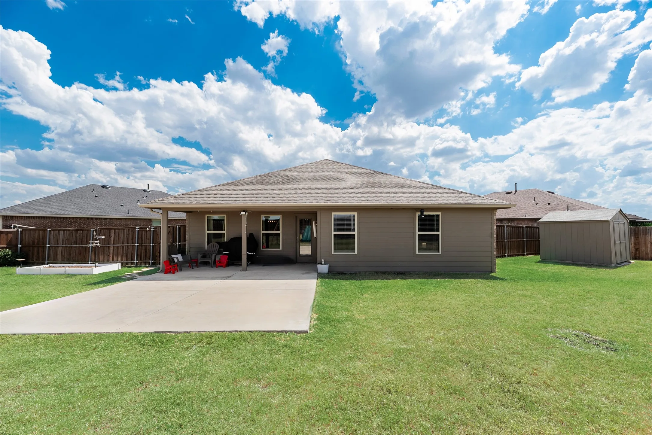Single Family Residence For Sale in Kaufman County , 4301 Pyramid Drive, Forney, Texas 75126, 4 Bedroom, 2 Bathroom, 2 Garage spaces, 2,079 Sqft, built in 2020, mls#21372873, Real Estate Agent in Forney, Homes For Sale in Kaufman county, Homes For Sale in Forney, Realtor in Forney Texas, Real Estate Brokerage Independent Realty Texas, Luminita Cordes Realtor