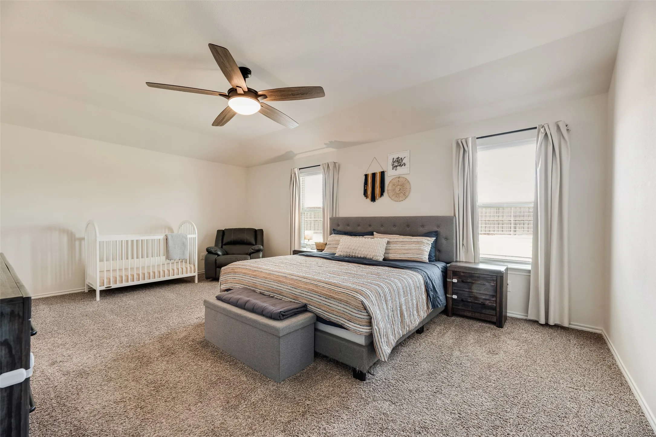 Single Family Residence For Sale in Kaufman County , 4301 Pyramid Drive, Forney, Texas 75126, 4 Bedroom, 2 Bathroom, 2 Garage spaces, 2,079 Sqft, built in 2020, mls#21372873, Real Estate Agent in Forney, Homes For Sale in Kaufman county, Homes For Sale in Forney, Realtor in Forney Texas, Real Estate Brokerage Independent Realty Texas, Luminita Cordes Realtor
