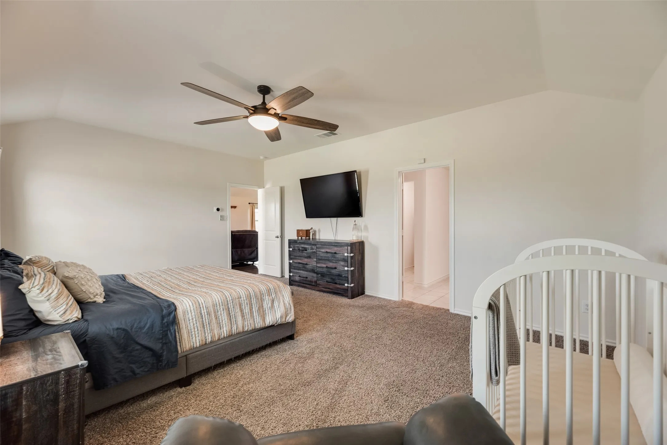 Single Family Residence For Sale in Kaufman County , 4301 Pyramid Drive, Forney, Texas 75126, 4 Bedroom, 2 Bathroom, 2 Garage spaces, 2,079 Sqft, built in 2020, mls#21372873, Real Estate Agent in Forney, Homes For Sale in Kaufman county, Homes For Sale in Forney, Realtor in Forney Texas, Real Estate Brokerage Independent Realty Texas, Luminita Cordes Realtor