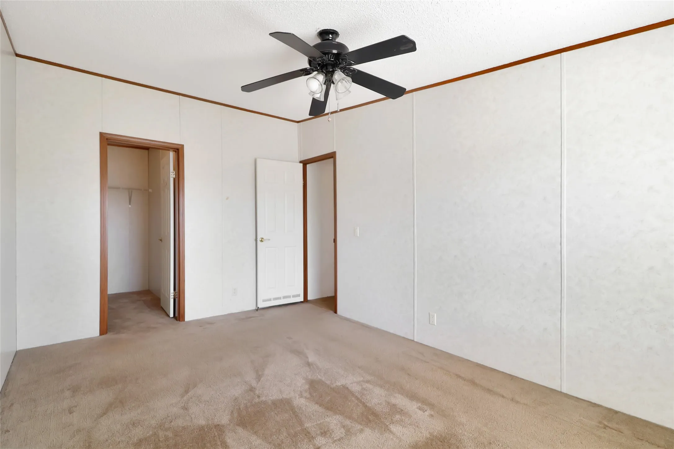 Manufactured Home For Sale in Denton County , 12981 Heather Brook Road, Justin, Texas 76247, 4 Bedroom, 2 Bathroom, Garage spaces, 2,432 Sqft, built in 2001, mls#21377617, Real Estate Agent in Justin, Homes For Sale in Denton county, Homes For Sale in Justin, Realtor in Justin Texas, Real Estate Brokerage Independent Realty Texas, Luminita Cordes Realtor