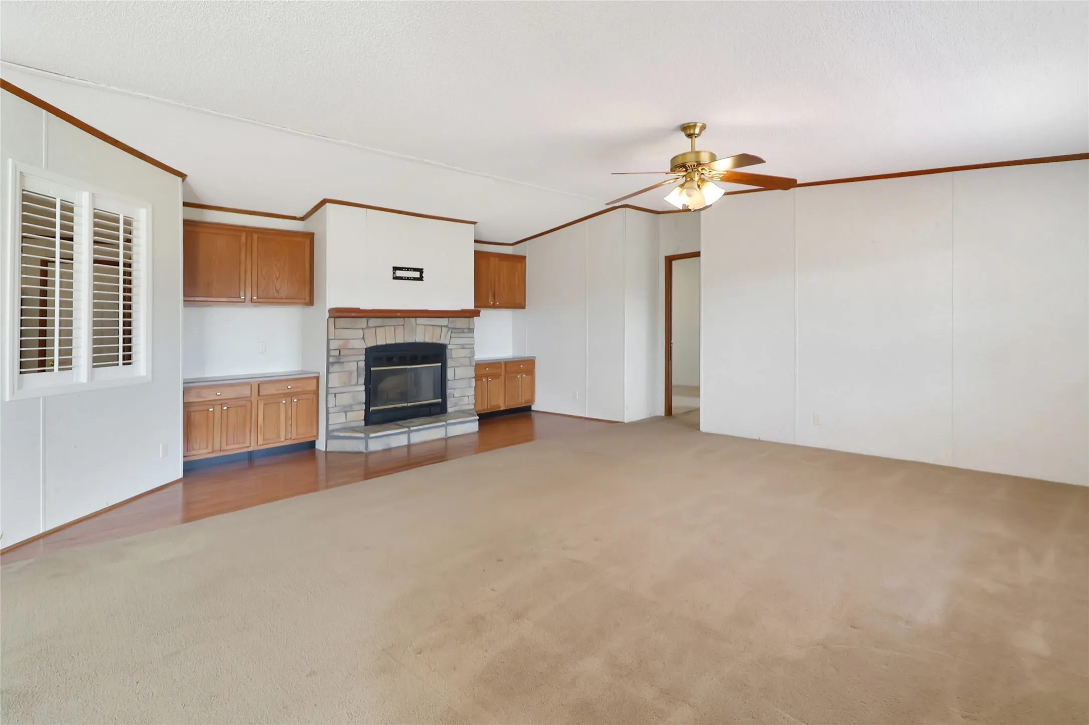Manufactured Home For Sale in Denton County , 12981 Heather Brook Road, Justin, Texas 76247, 4 Bedroom, 2 Bathroom, Garage spaces, 2,432 Sqft, built in 2001, mls#21377617, Real Estate Agent in Justin, Homes For Sale in Denton county, Homes For Sale in Justin, Realtor in Justin Texas, Real Estate Brokerage Independent Realty Texas, Luminita Cordes Realtor