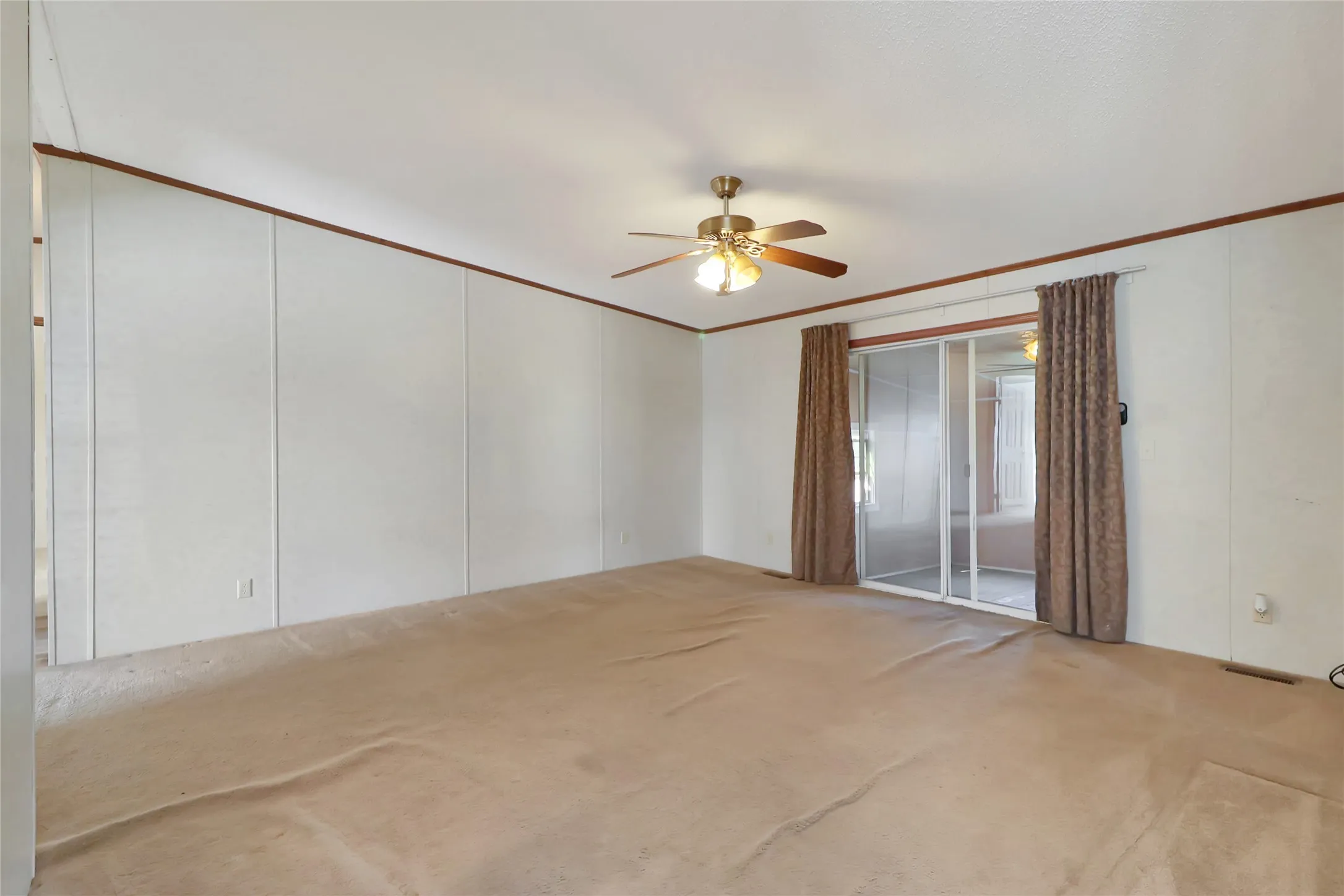 Manufactured Home For Sale in Denton County , 12981 Heather Brook Road, Justin, Texas 76247, 4 Bedroom, 2 Bathroom, Garage spaces, 2,432 Sqft, built in 2001, mls#21377617, Real Estate Agent in Justin, Homes For Sale in Denton county, Homes For Sale in Justin, Realtor in Justin Texas, Real Estate Brokerage Independent Realty Texas, Luminita Cordes Realtor