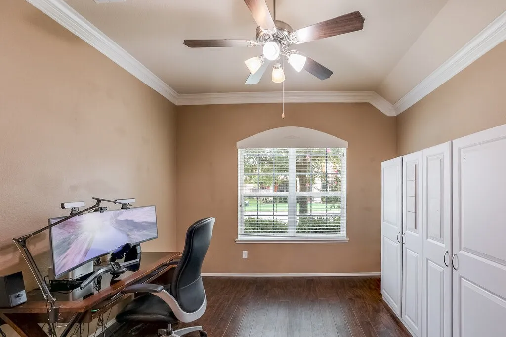 Single Family Residence For Sale in Tarrant County , 2815 Fox Creek Trail, Arlington, Texas 76017, 3 Bedroom, 2 Bathroom, 2 Garage spaces, 2,489 Sqft, built in 2009, mls#21377271, Real Estate Agent in Arlington, Homes For Sale in Tarrant county, Homes For Sale in Arlington, Realtor in Arlington Texas, Real Estate Brokerage Independent Realty Texas, Luminita Cordes Realtor