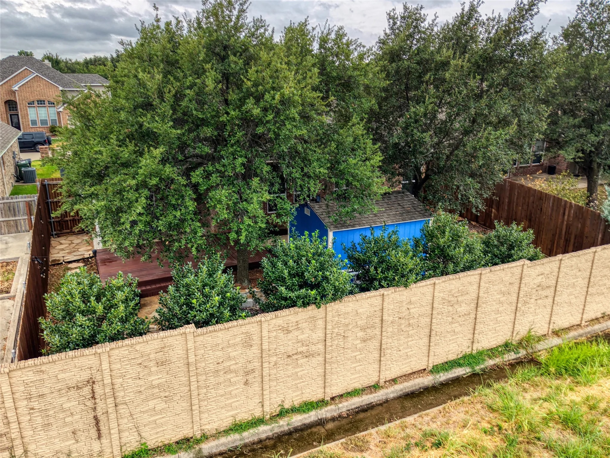 Single Family Residence For Sale in Tarrant County , 2815 Fox Creek Trail, Arlington, Texas 76017, 3 Bedroom, 2 Bathroom, 2 Garage spaces, 2,489 Sqft, built in 2009, mls#21377271, Real Estate Agent in Arlington, Homes For Sale in Tarrant county, Homes For Sale in Arlington, Realtor in Arlington Texas, Real Estate Brokerage Independent Realty Texas, Luminita Cordes Realtor