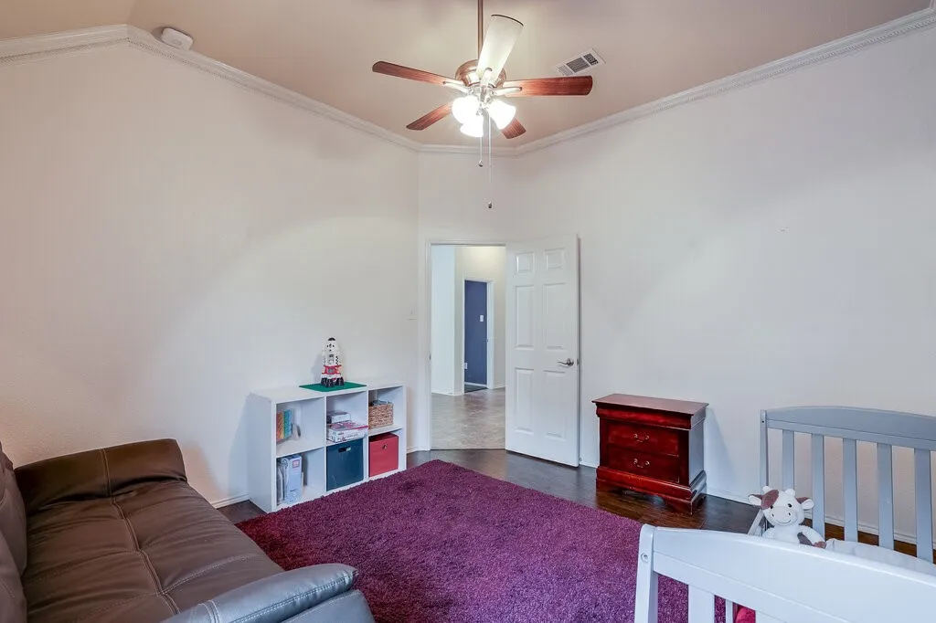 Single Family Residence For Sale in Tarrant County , 2815 Fox Creek Trail, Arlington, Texas 76017, 3 Bedroom, 2 Bathroom, 2 Garage spaces, 2,489 Sqft, built in 2009, mls#21377271, Real Estate Agent in Arlington, Homes For Sale in Tarrant county, Homes For Sale in Arlington, Realtor in Arlington Texas, Real Estate Brokerage Independent Realty Texas, Luminita Cordes Realtor