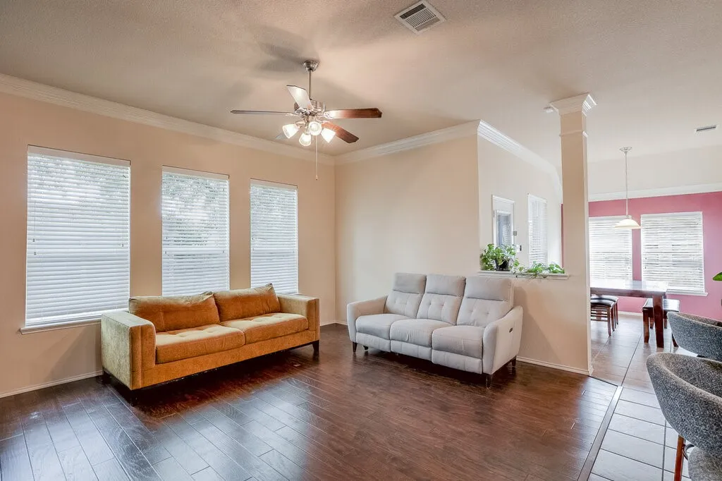 Single Family Residence For Sale in Tarrant County , 2815 Fox Creek Trail, Arlington, Texas 76017, 3 Bedroom, 2 Bathroom, 2 Garage spaces, 2,489 Sqft, built in 2009, mls#21377271, Real Estate Agent in Arlington, Homes For Sale in Tarrant county, Homes For Sale in Arlington, Realtor in Arlington Texas, Real Estate Brokerage Independent Realty Texas, Luminita Cordes Realtor