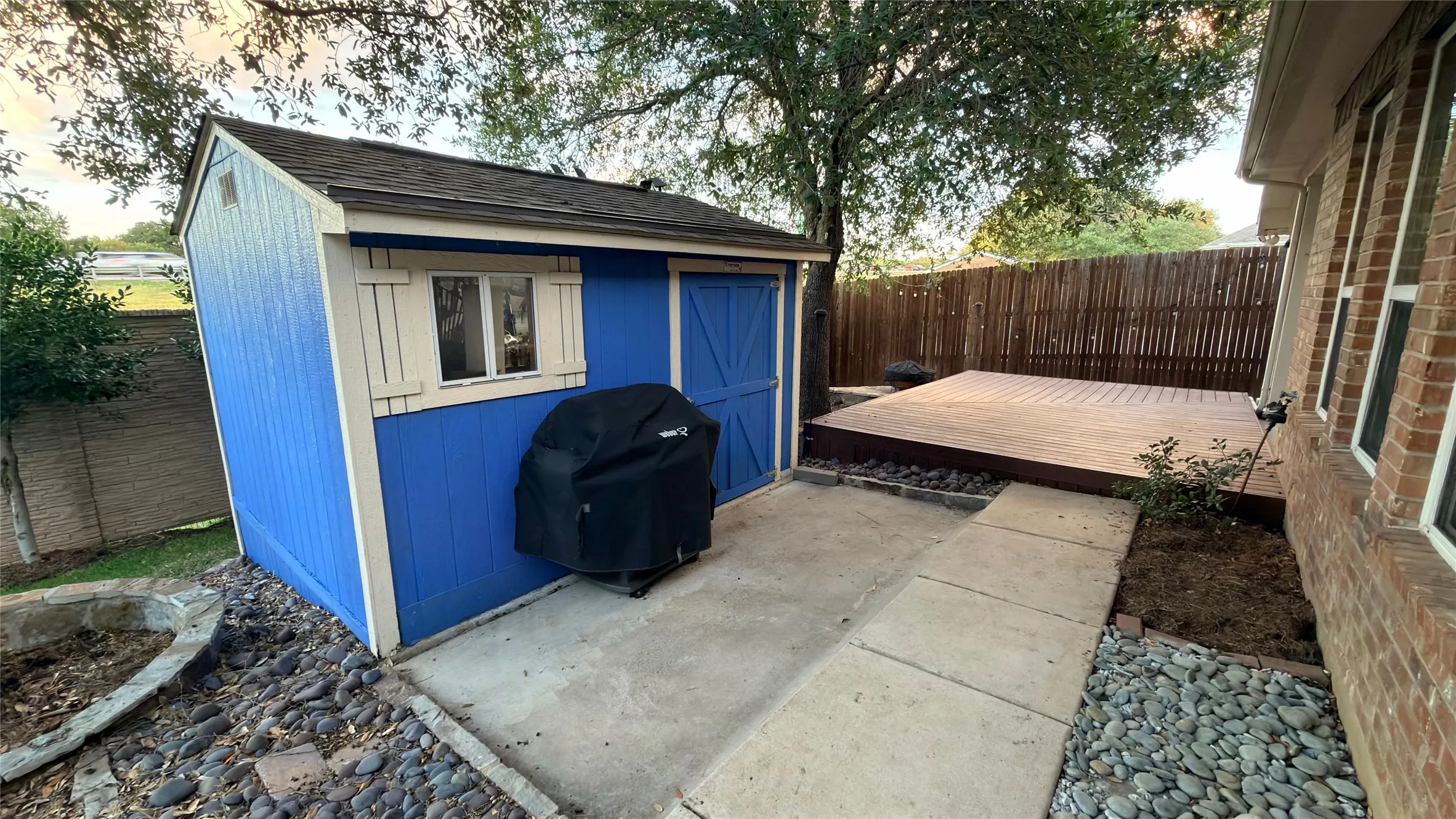 Single Family Residence For Sale in Tarrant County , 2815 Fox Creek Trail, Arlington, Texas 76017, 3 Bedroom, 2 Bathroom, 2 Garage spaces, 2,489 Sqft, built in 2009, mls#21377271, Real Estate Agent in Arlington, Homes For Sale in Tarrant county, Homes For Sale in Arlington, Realtor in Arlington Texas, Real Estate Brokerage Independent Realty Texas, Luminita Cordes Realtor