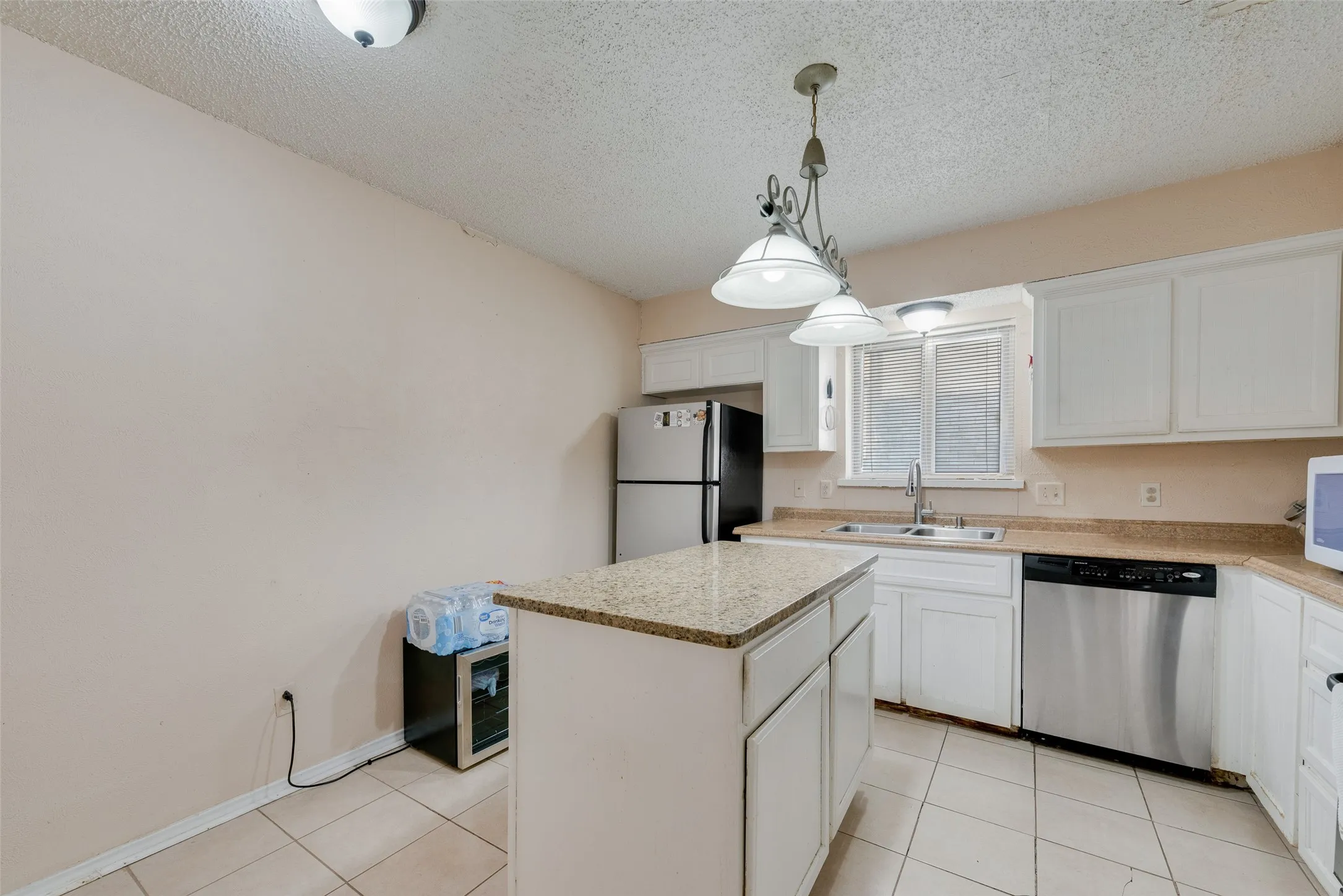 Single Family Residence For Sale in Dallas County , 5329 Daytona Drive, Garland, Texas 75043, 4 Bedroom, 2 Bathroom, 2 Garage spaces, 1,954 Sqft, built in 1974, mls#21352727, Real Estate Agent in Garland, Homes For Sale in Dallas county, Homes For Sale in Garland, Realtor in Garland Texas, Real Estate Brokerage Independent Realty Texas, Luminita Cordes Realtor