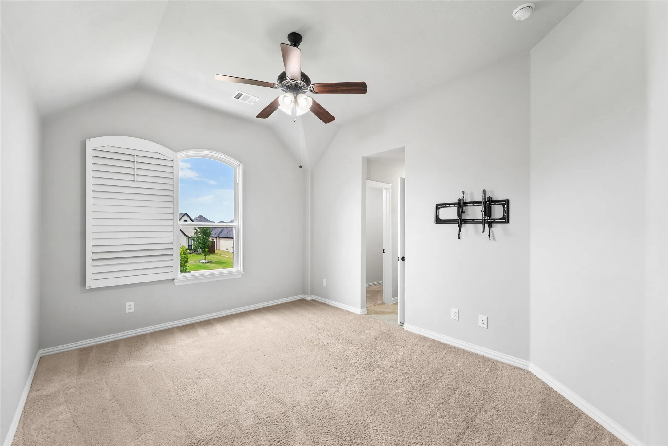 Single Family Residence For Sale in Collin County , 701 Featherstone Lane, Prosper, Texas 75078, 6 Bedroom, 4 Bathroom, 4 Garage spaces, 4,950 Sqft, built in 2020, mls#21375803, Real Estate Agent in Prosper, Homes For Sale in Collin county, Homes For Sale in Prosper, Realtor in Prosper Texas, Real Estate Brokerage Independent Realty Texas, Luminita Cordes Realtor