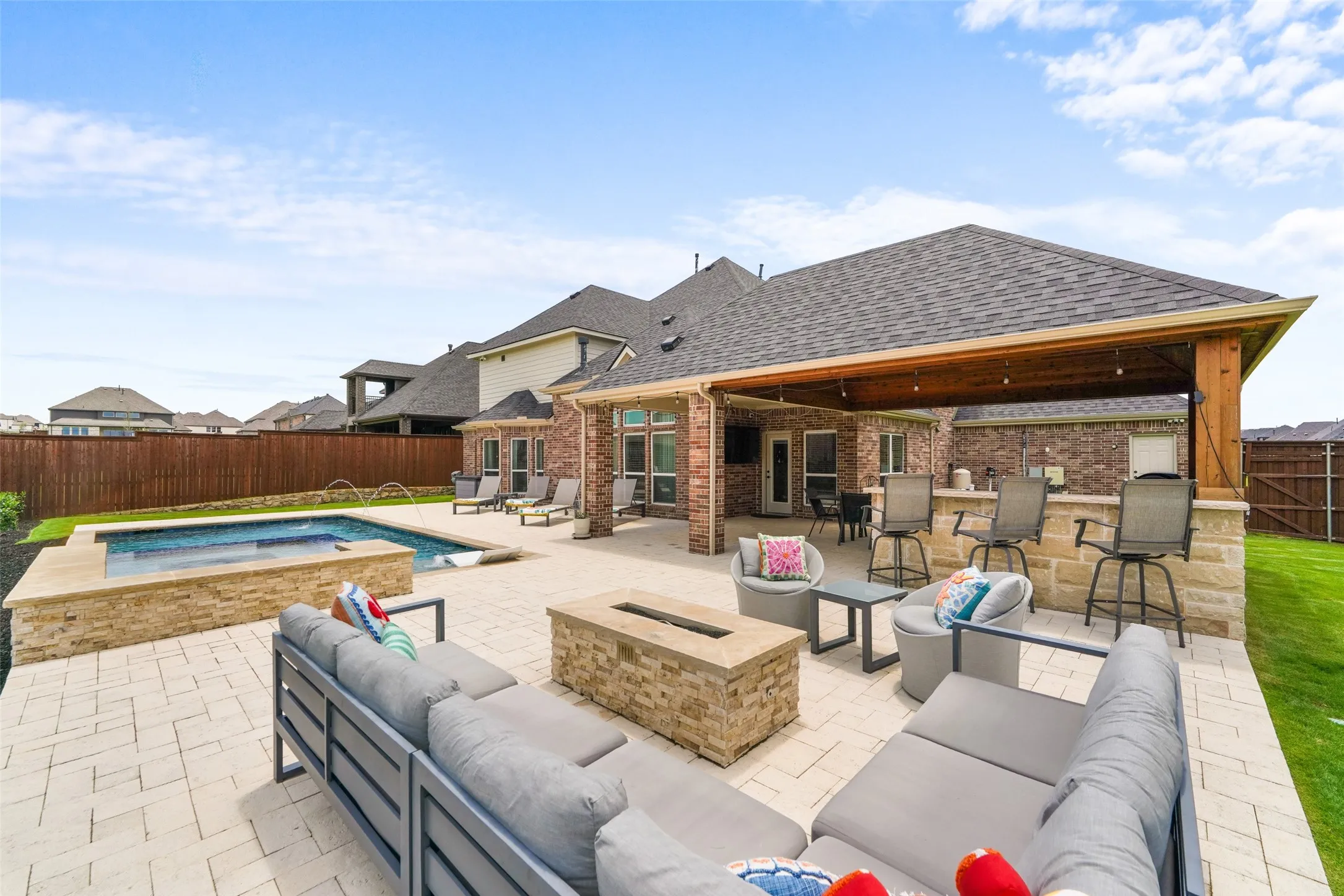 Single Family Residence For Sale in Collin County , 701 Featherstone Lane, Prosper, Texas 75078, 6 Bedroom, 4 Bathroom, 4 Garage spaces, 4,950 Sqft, built in 2020, mls#21375803, Real Estate Agent in Prosper, Homes For Sale in Collin county, Homes For Sale in Prosper, Realtor in Prosper Texas, Real Estate Brokerage Independent Realty Texas, Luminita Cordes Realtor