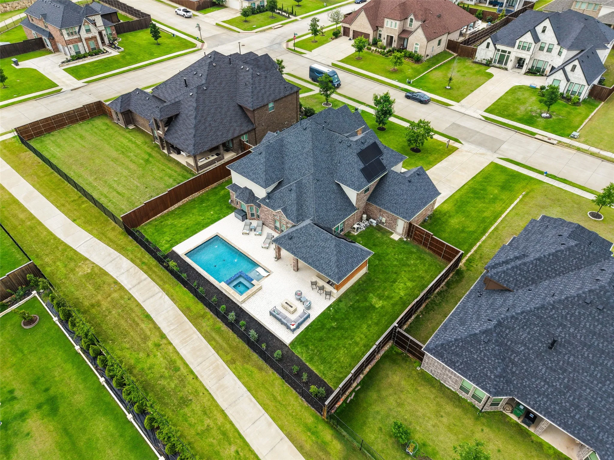 Single Family Residence For Sale in Collin County , 701 Featherstone Lane, Prosper, Texas 75078, 6 Bedroom, 4 Bathroom, 4 Garage spaces, 4,950 Sqft, built in 2020, mls#21375803, Real Estate Agent in Prosper, Homes For Sale in Collin county, Homes For Sale in Prosper, Realtor in Prosper Texas, Real Estate Brokerage Independent Realty Texas, Luminita Cordes Realtor