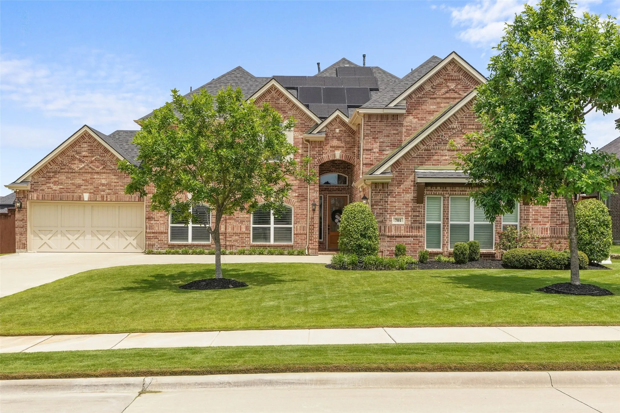 Single Family Residence For Sale in Collin County , 701 Featherstone Lane, Prosper, Texas 75078, 6 Bedroom, 4 Bathroom, 4 Garage spaces, 4,950 Sqft, built in 2020, mls#21375803, Real Estate Agent in Prosper, Homes For Sale in Collin county, Homes For Sale in Prosper, Realtor in Prosper Texas, Real Estate Brokerage Independent Realty Texas, Luminita Cordes Realtor