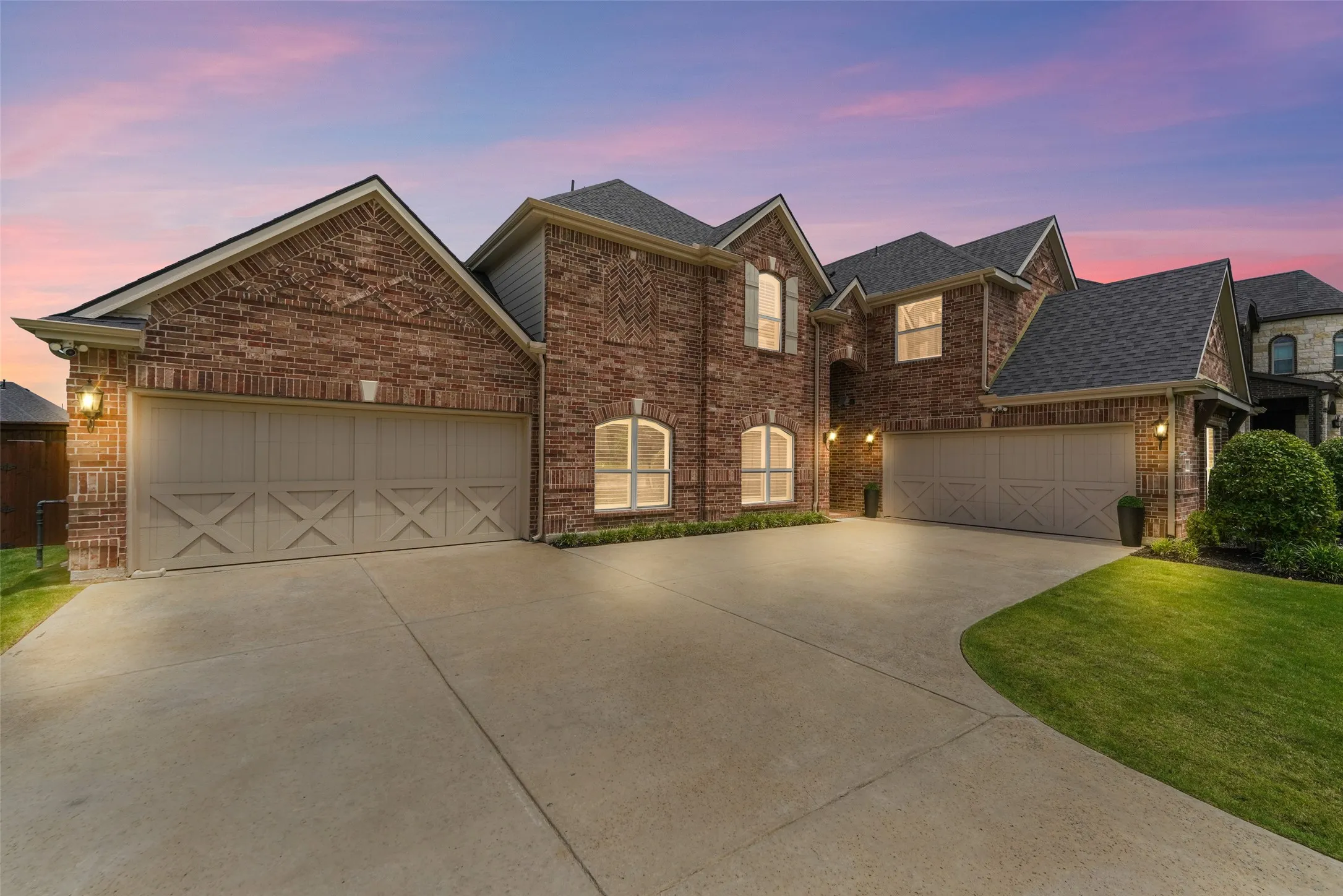 Single Family Residence For Sale in Collin County , 701 Featherstone Lane, Prosper, Texas 75078, 6 Bedroom, 4 Bathroom, 4 Garage spaces, 4,950 Sqft, built in 2020, mls#21375803, Real Estate Agent in Prosper, Homes For Sale in Collin county, Homes For Sale in Prosper, Realtor in Prosper Texas, Real Estate Brokerage Independent Realty Texas, Luminita Cordes Realtor