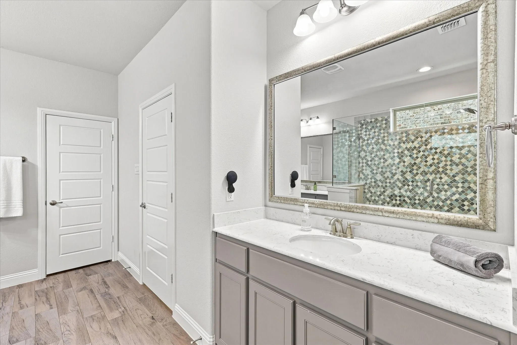 Single Family Residence For Sale in Denton County , 904 Boardwalk Way, Argyle, Texas 76226, 3 Bedroom, 2 Bathroom, 2 Garage spaces, 1,832 Sqft, built in 2018, mls#21377351, Real Estate Agent in Argyle, Homes For Sale in Denton county, Homes For Sale in Argyle, Realtor in Argyle Texas, Real Estate Brokerage Independent Realty Texas, Luminita Cordes Realtor