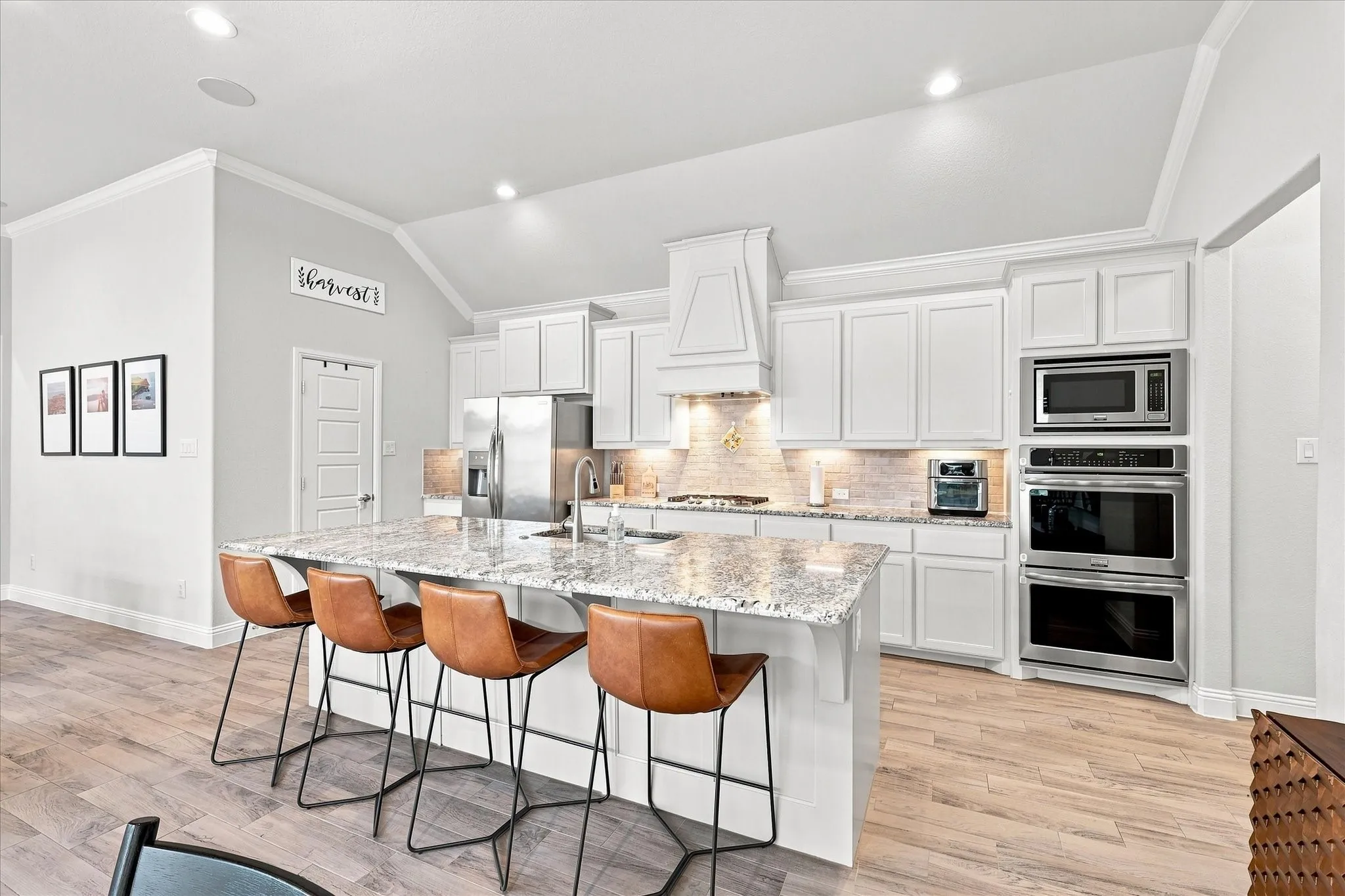 Single Family Residence For Sale in Denton County , 904 Boardwalk Way, Argyle, Texas 76226, 3 Bedroom, 2 Bathroom, 2 Garage spaces, 1,832 Sqft, built in 2018, mls#21377351, Real Estate Agent in Argyle, Homes For Sale in Denton county, Homes For Sale in Argyle, Realtor in Argyle Texas, Real Estate Brokerage Independent Realty Texas, Luminita Cordes Realtor