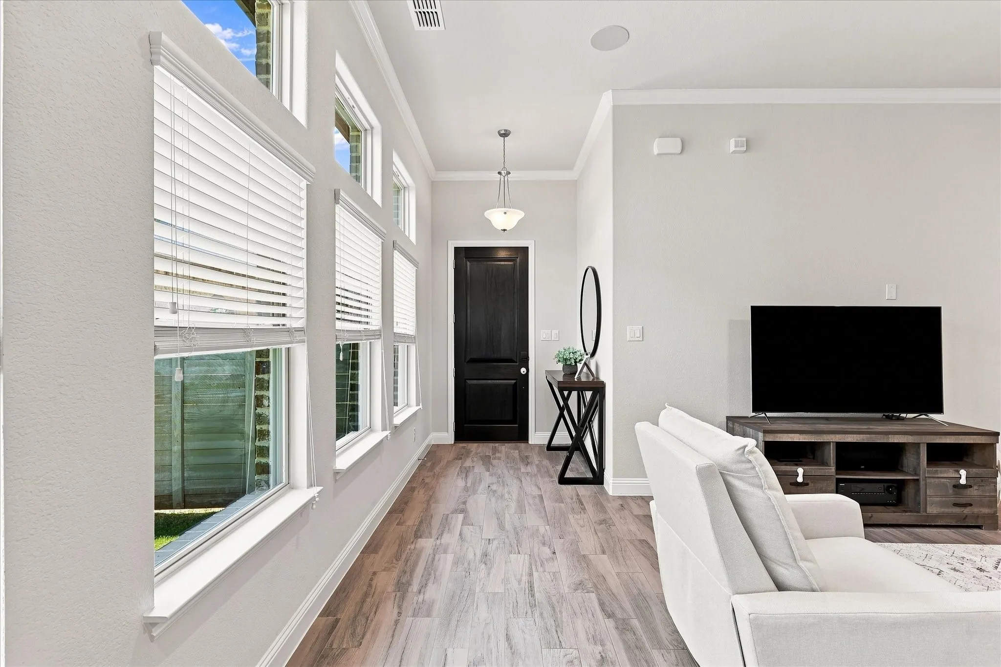 Single Family Residence For Sale in Denton County , 904 Boardwalk Way, Argyle, Texas 76226, 3 Bedroom, 2 Bathroom, 2 Garage spaces, 1,832 Sqft, built in 2018, mls#21377351, Real Estate Agent in Argyle, Homes For Sale in Denton county, Homes For Sale in Argyle, Realtor in Argyle Texas, Real Estate Brokerage Independent Realty Texas, Luminita Cordes Realtor