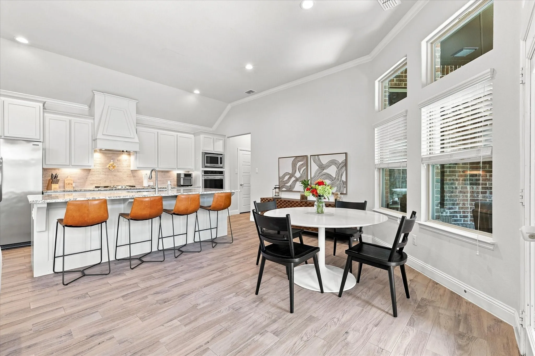 Single Family Residence For Sale in Denton County , 904 Boardwalk Way, Argyle, Texas 76226, 3 Bedroom, 2 Bathroom, 2 Garage spaces, 1,832 Sqft, built in 2018, mls#21377351, Real Estate Agent in Argyle, Homes For Sale in Denton county, Homes For Sale in Argyle, Realtor in Argyle Texas, Real Estate Brokerage Independent Realty Texas, Luminita Cordes Realtor