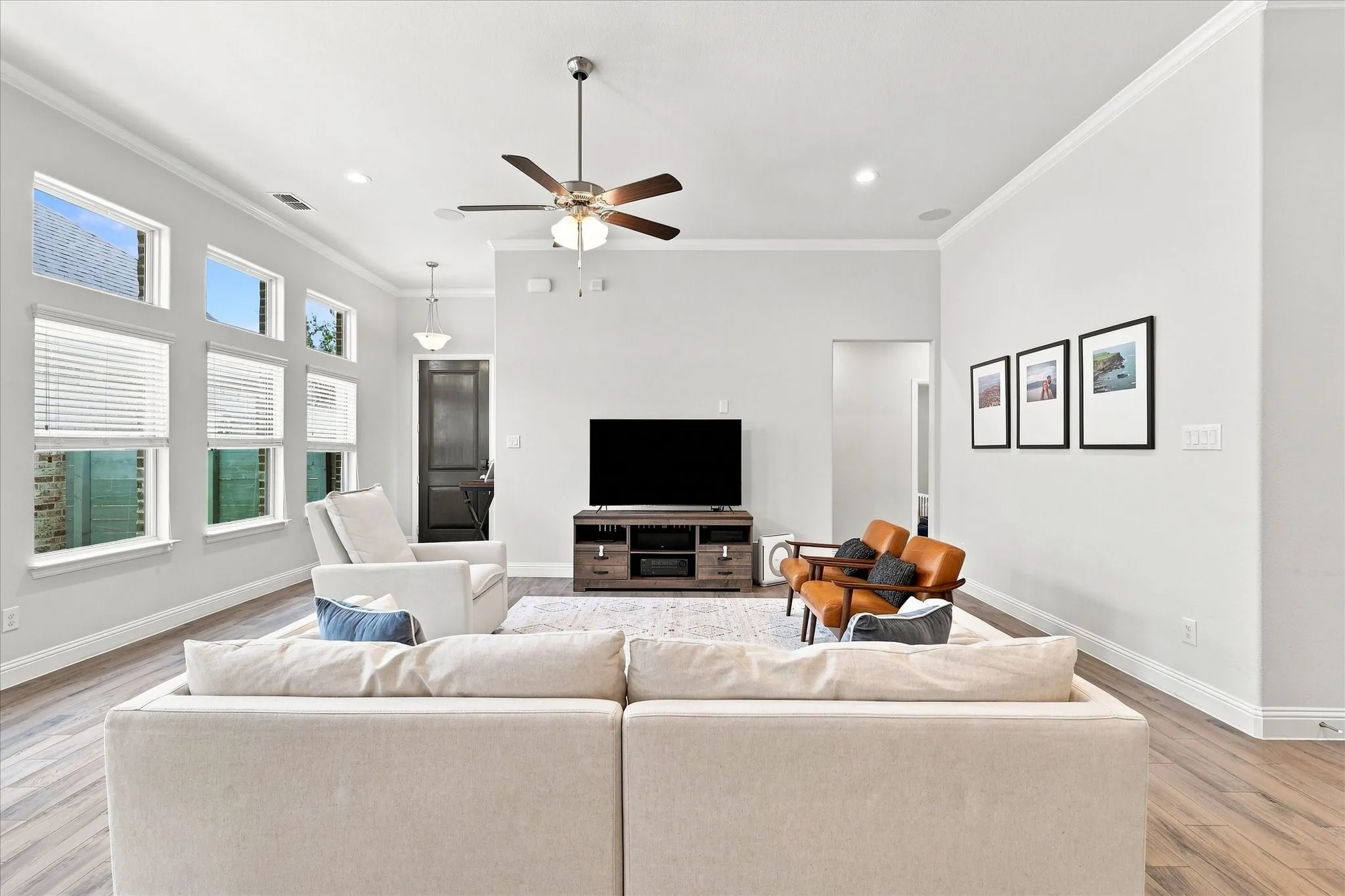 Single Family Residence For Sale in Denton County , 904 Boardwalk Way, Argyle, Texas 76226, 3 Bedroom, 2 Bathroom, 2 Garage spaces, 1,832 Sqft, built in 2018, mls#21377351, Real Estate Agent in Argyle, Homes For Sale in Denton county, Homes For Sale in Argyle, Realtor in Argyle Texas, Real Estate Brokerage Independent Realty Texas, Luminita Cordes Realtor