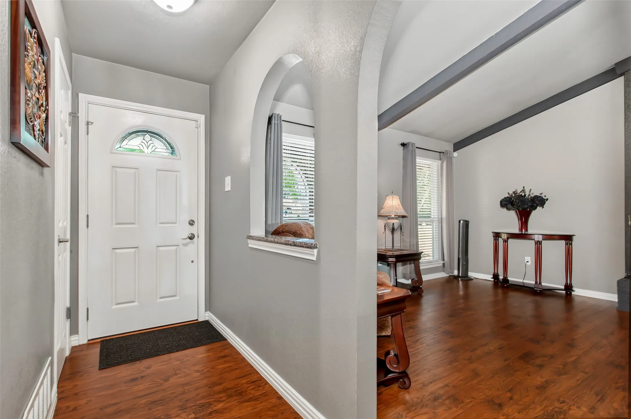 Single Family Residence For Sale in Dallas County , 2600 Quail Valley, Irving, Texas 75060, 3 Bedroom, 2 Bathroom, 2 Garage spaces, 1,544 Sqft, built in 1977, mls#21377642, Real Estate Agent in Irving, Homes For Sale in Dallas county, Homes For Sale in Irving, Realtor in Irving Texas, Real Estate Brokerage Independent Realty Texas, Luminita Cordes Realtor