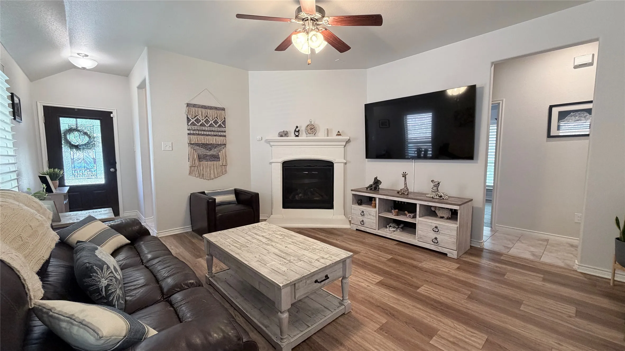 Single Family Residence For Sale in Collin County , 705 Blue Teal Place, Mc Kinney, Texas 75071, 3 Bedroom, 2 Bathroom, 2 Garage spaces, 1,416 Sqft, built in 2017, mls#21376623, Real Estate Agent in Mc Kinney, Homes For Sale in Collin county, Homes For Sale in Mc Kinney, Realtor in Mc Kinney Texas, Real Estate Brokerage Independent Realty Texas, Luminita Cordes Realtor