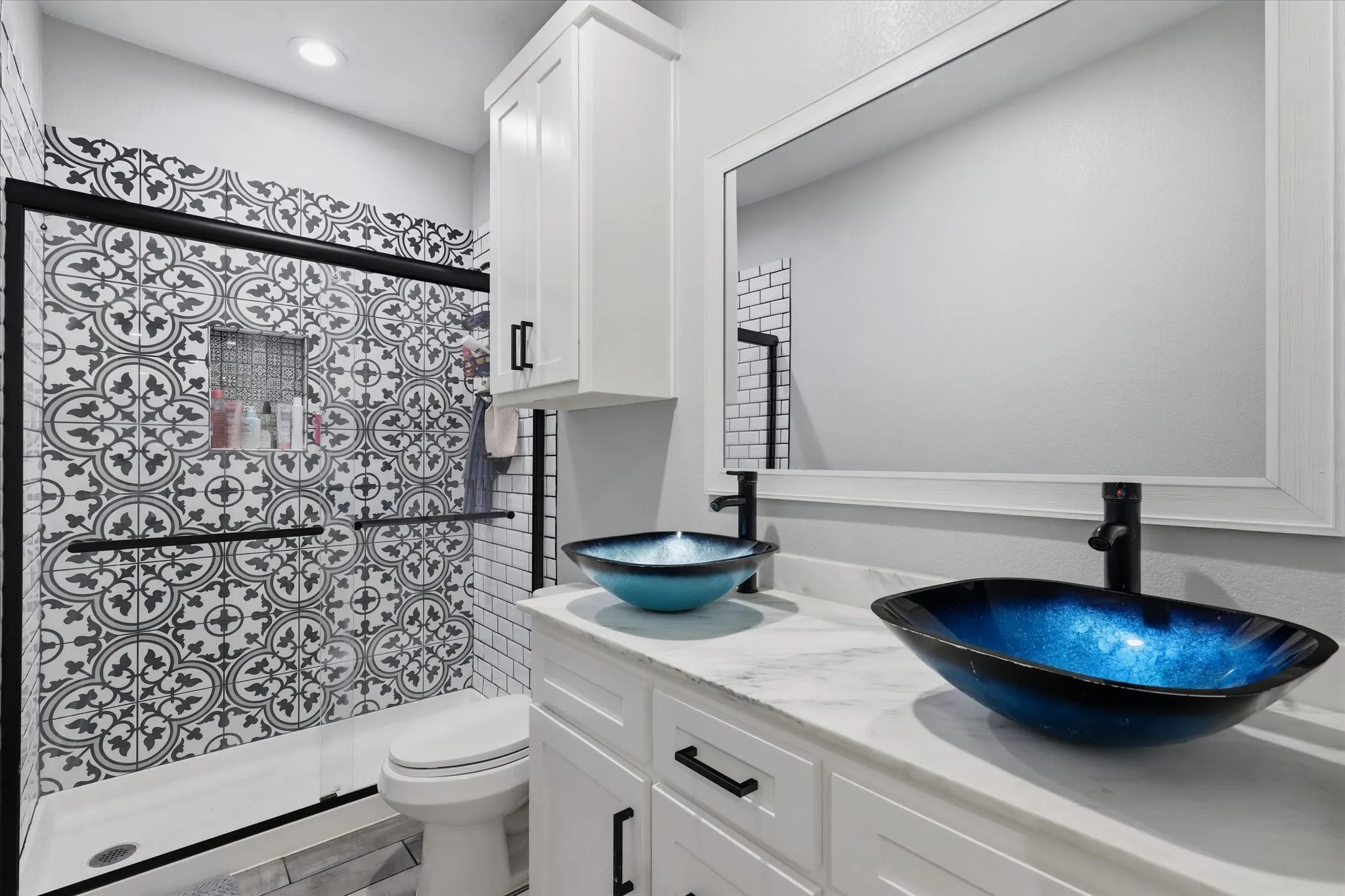 Single Family Residence For Sale in Ellis County , 3321 Mountain View Drive, Venus, Texas 76084, 4 Bedroom, 5 Bathroom, 2 Garage spaces, 3,467 Sqft, built in 2019, mls#21375192, Real Estate Agent in Venus, Homes For Sale in Ellis county, Homes For Sale in Venus, Realtor in Venus Texas, Real Estate Brokerage Independent Realty Texas, Luminita Cordes Realtor