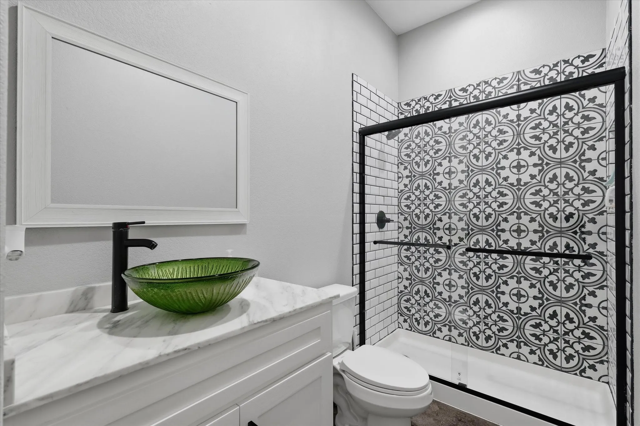 Single Family Residence For Sale in Ellis County , 3321 Mountain View Drive, Venus, Texas 76084, 4 Bedroom, 5 Bathroom, 2 Garage spaces, 3,467 Sqft, built in 2019, mls#21375192, Real Estate Agent in Venus, Homes For Sale in Ellis county, Homes For Sale in Venus, Realtor in Venus Texas, Real Estate Brokerage Independent Realty Texas, Luminita Cordes Realtor