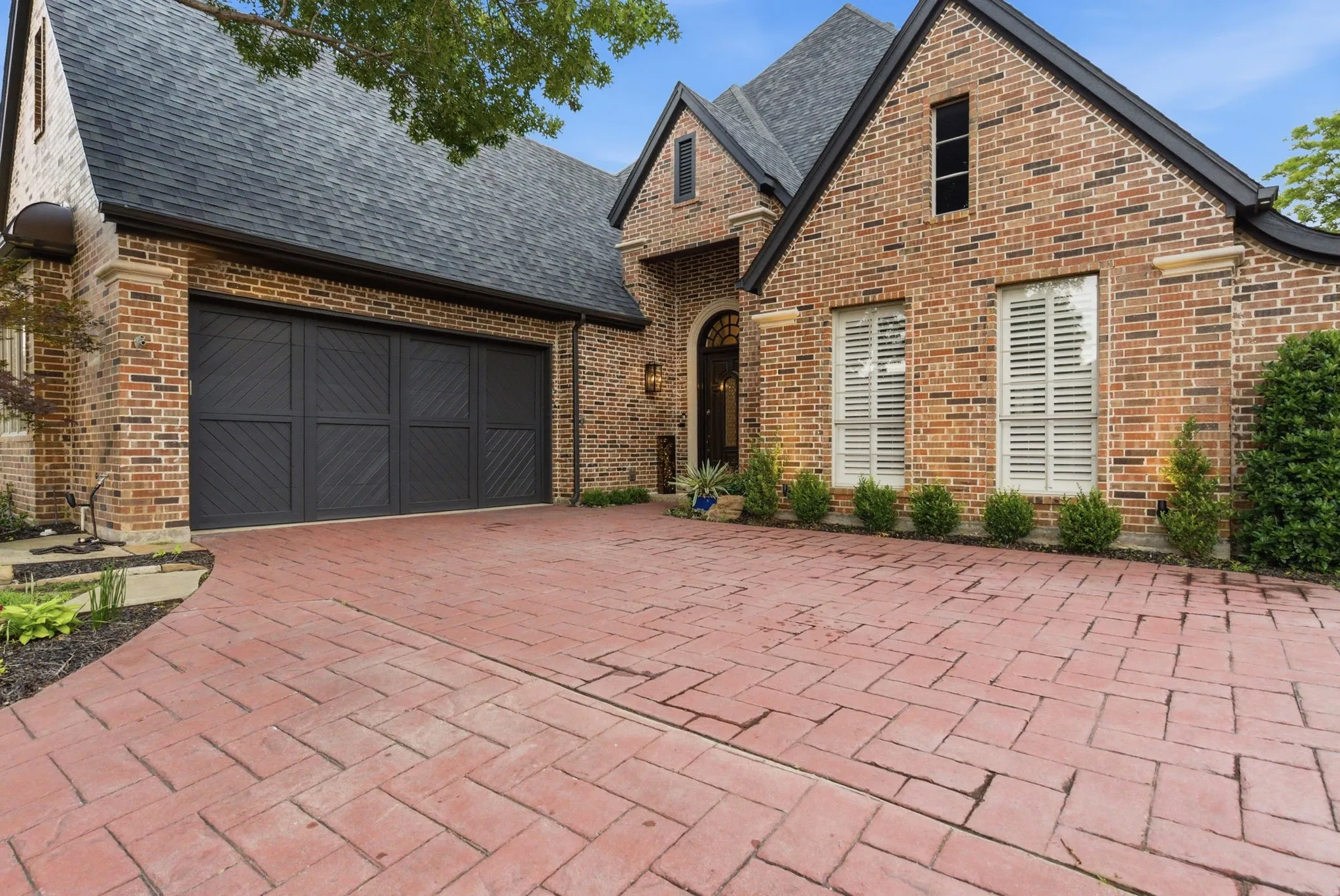 Single Family Residence For Sale in Tarrant County , 1617 Heathermore, Colleyville, Texas 76034, 3 Bedroom, 4 Bathroom, 2 Garage spaces, 2,849 Sqft, built in 2000, mls#21377655, Real Estate Agent in Colleyville, Homes For Sale in Tarrant county, Homes For Sale in Colleyville, Realtor in Colleyville Texas, Real Estate Brokerage Independent Realty Texas, Luminita Cordes Realtor