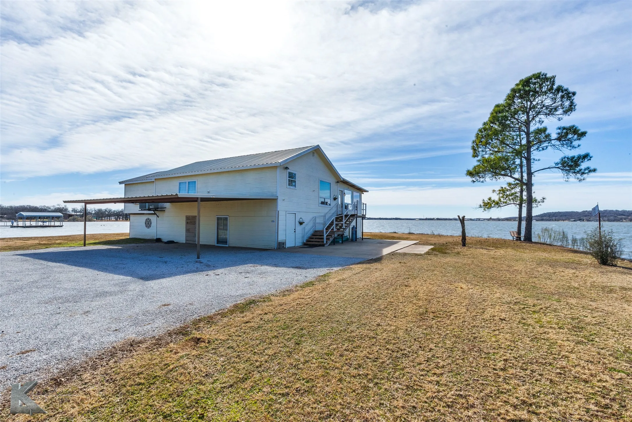 Single Family Residence For Sale in Eastland County , 206 County Road 541, Eastland, Texas 76448, 3 Bedroom, 4 Bathroom, Garage spaces, 2,166 Sqft, built in 1980, mls#21377660, Real Estate Agent in Eastland, Homes For Sale in Eastland county, Homes For Sale in Eastland, Realtor in Eastland Texas, Real Estate Brokerage Independent Realty Texas, Luminita Cordes Realtor