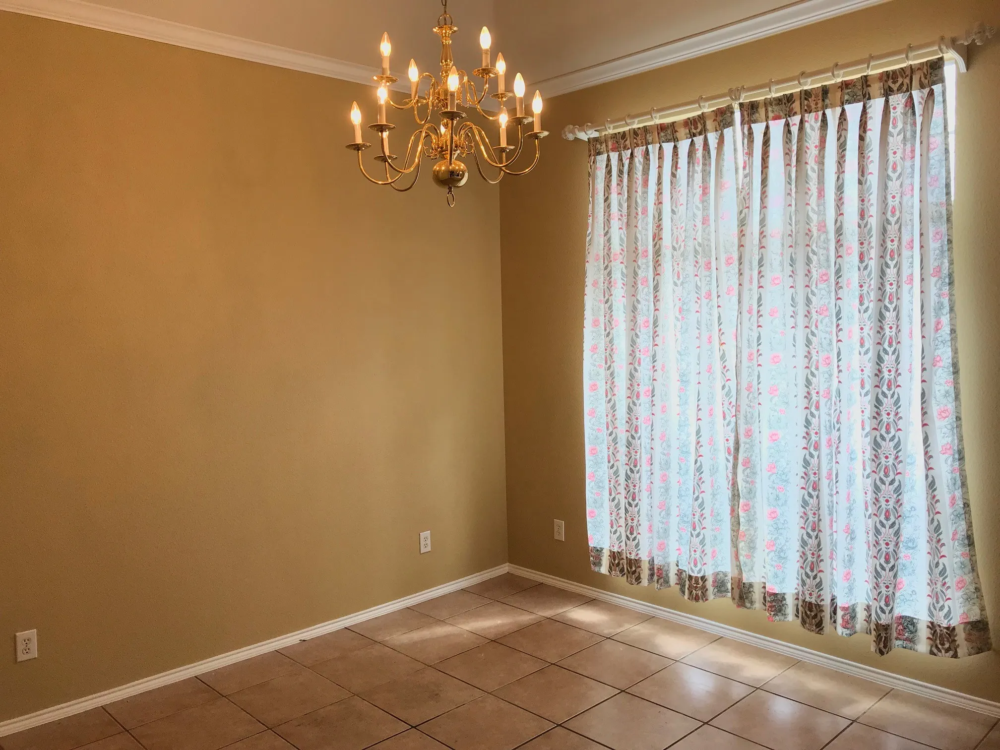 Single Family Residence For Rent in Collin County , 2605 Gull Lake Drive, Plano, Texas 75025, 4 Bedroom, 3 Bathroom, 2 Garage spaces, 3,216 Sqft, built in 2000, mls#21377665, Real Estate Agent in Plano, Homes For Rent in Collin county, Homes For Rent in Plano, Realtor in Plano Texas, Real Estate Brokerage Independent Realty Texas, Luminita Cordes Realtor