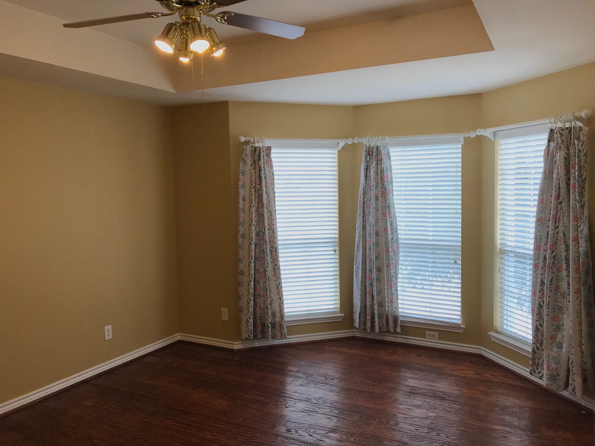 Single Family Residence For Rent in Collin County , 2605 Gull Lake Drive, Plano, Texas 75025, 4 Bedroom, 3 Bathroom, 2 Garage spaces, 3,216 Sqft, built in 2000, mls#21377665, Real Estate Agent in Plano, Homes For Rent in Collin county, Homes For Rent in Plano, Realtor in Plano Texas, Real Estate Brokerage Independent Realty Texas, Luminita Cordes Realtor