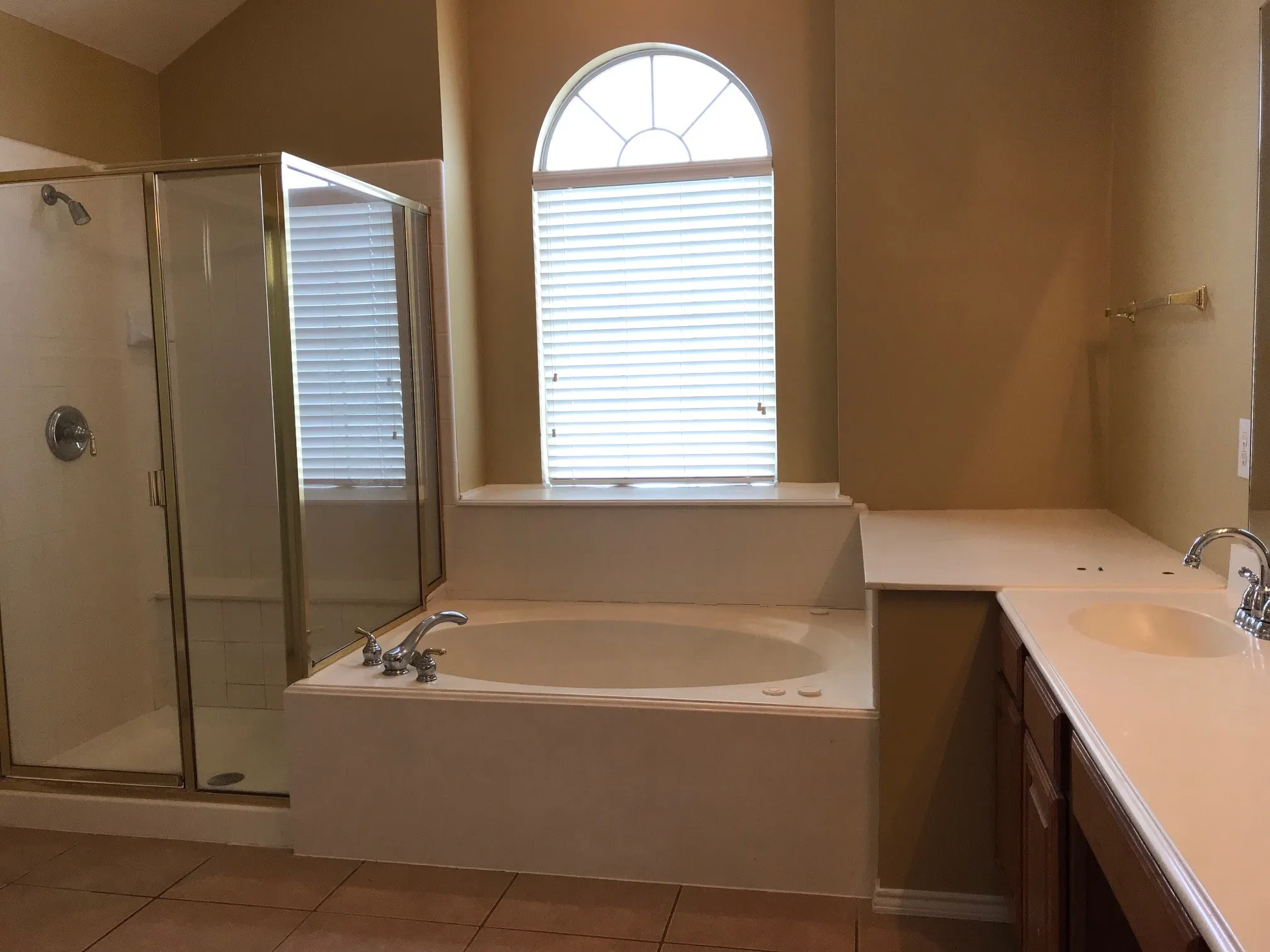 Single Family Residence For Rent in Collin County , 2605 Gull Lake Drive, Plano, Texas 75025, 4 Bedroom, 3 Bathroom, 2 Garage spaces, 3,216 Sqft, built in 2000, mls#21377665, Real Estate Agent in Plano, Homes For Rent in Collin county, Homes For Rent in Plano, Realtor in Plano Texas, Real Estate Brokerage Independent Realty Texas, Luminita Cordes Realtor
