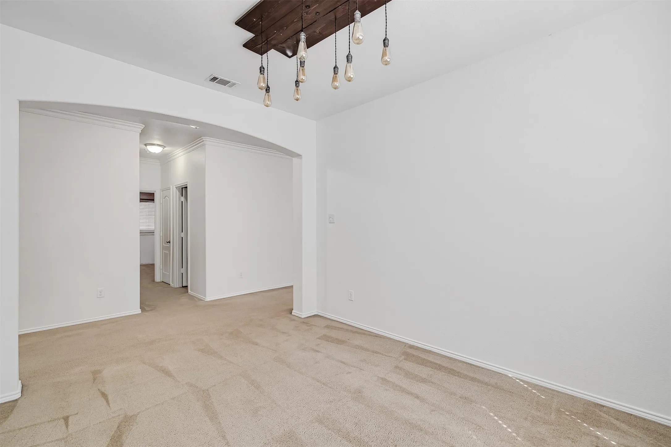 Single Family Residence For Rent in Tarrant County , 1521 Birds Eye Road, Fort Worth, Texas 76177, 3 Bedroom, 2 Bathroom, 2 Garage spaces, 1,865 Sqft, built in 2013, mls#21377452, Real Estate Agent in Fort Worth, Homes For Rent in Tarrant county, Homes For Rent in Fort Worth, Realtor in Fort Worth Texas, Real Estate Brokerage Independent Realty Texas, Luminita Cordes Realtor