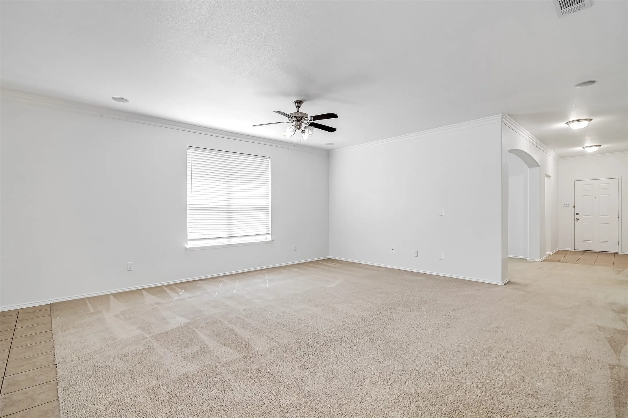 Single Family Residence For Rent in Tarrant County , 1521 Birds Eye Road, Fort Worth, Texas 76177, 3 Bedroom, 2 Bathroom, 2 Garage spaces, 1,865 Sqft, built in 2013, mls#21377452, Real Estate Agent in Fort Worth, Homes For Rent in Tarrant county, Homes For Rent in Fort Worth, Realtor in Fort Worth Texas, Real Estate Brokerage Independent Realty Texas, Luminita Cordes Realtor