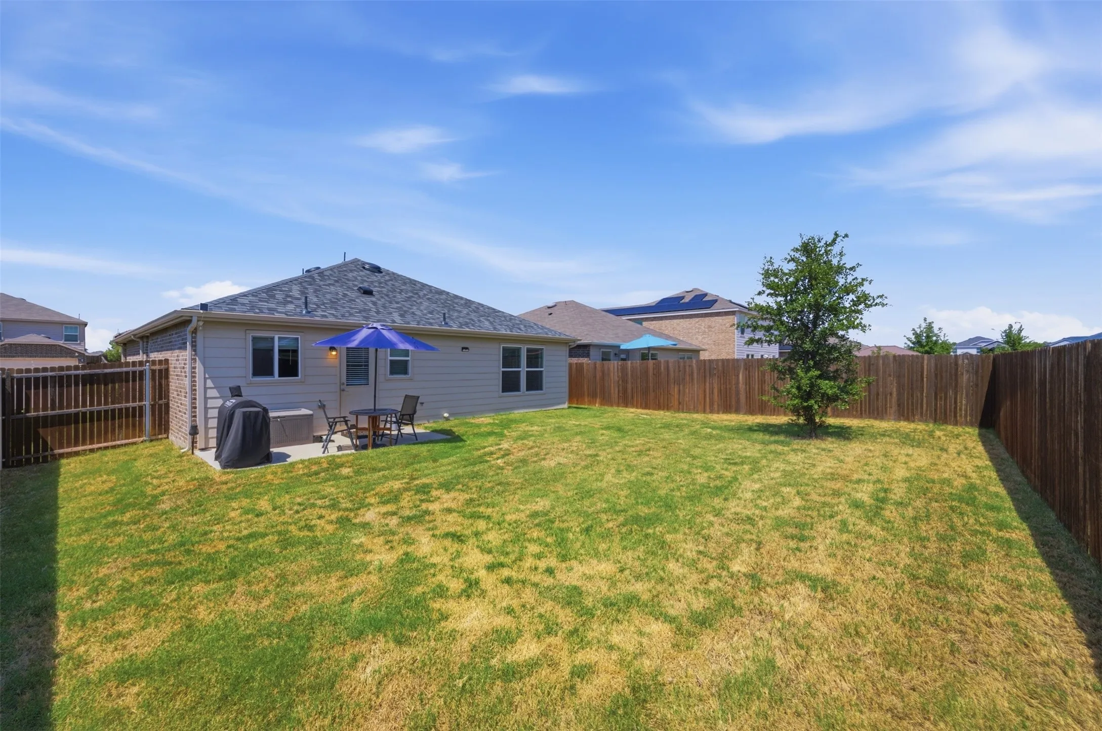 Single Family Residence For Sale in Tarrant County , 16028 Crews Avenue, Haslet, Texas 76052, 3 Bedroom, 2 Bathroom, 2 Garage spaces, 1,441 Sqft, built in 2021, mls#21376385, Real Estate Agent in Haslet, Homes For Sale in Tarrant county, Homes For Sale in Haslet, Realtor in Haslet Texas, Real Estate Brokerage Independent Realty Texas, Luminita Cordes Realtor