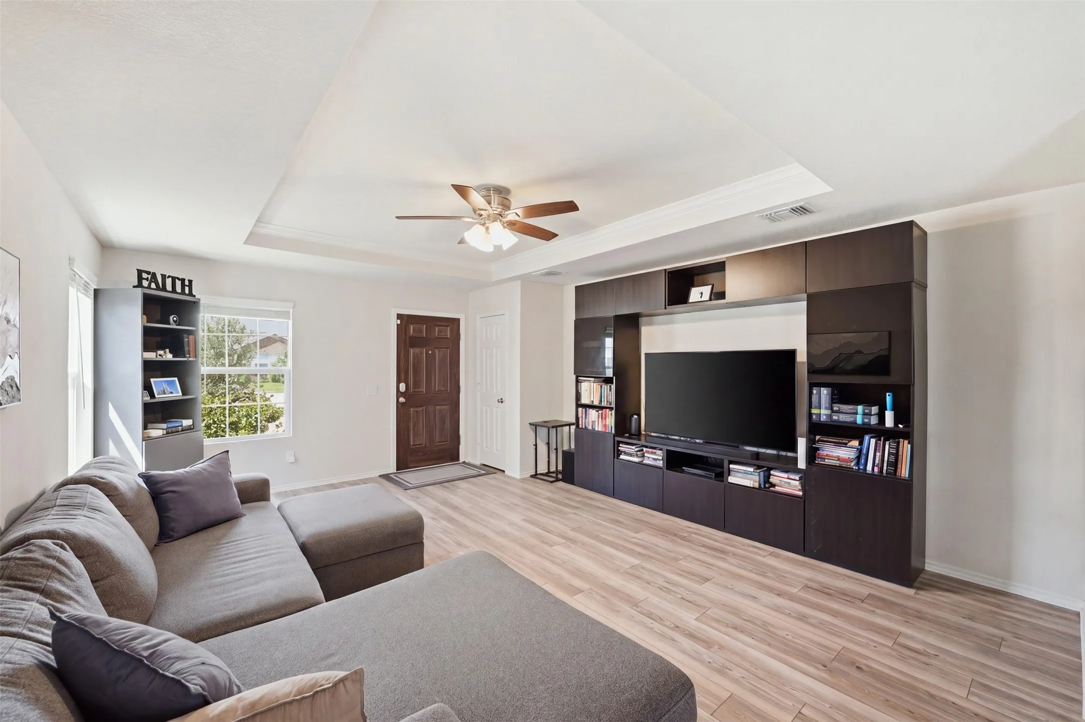 Single Family Residence For Sale in Tarrant County , 16028 Crews Avenue, Haslet, Texas 76052, 3 Bedroom, 2 Bathroom, 2 Garage spaces, 1,441 Sqft, built in 2021, mls#21376385, Real Estate Agent in Haslet, Homes For Sale in Tarrant county, Homes For Sale in Haslet, Realtor in Haslet Texas, Real Estate Brokerage Independent Realty Texas, Luminita Cordes Realtor