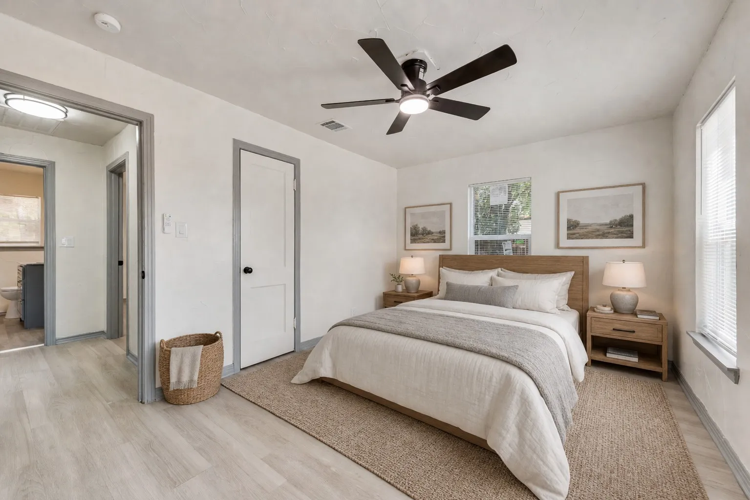 Single Family Residence For Sale in Tarrant County , 5304 Notre Dame Avenue, River Oaks, Texas 76114, 3 Bedroom, 1 Bathroom, Garage spaces, 1,021 Sqft, built in 1951, mls#21377604, Real Estate Agent in River Oaks, Homes For Sale in Tarrant county, Homes For Sale in River Oaks, Realtor in River Oaks Texas, Real Estate Brokerage Independent Realty Texas, Luminita Cordes Realtor