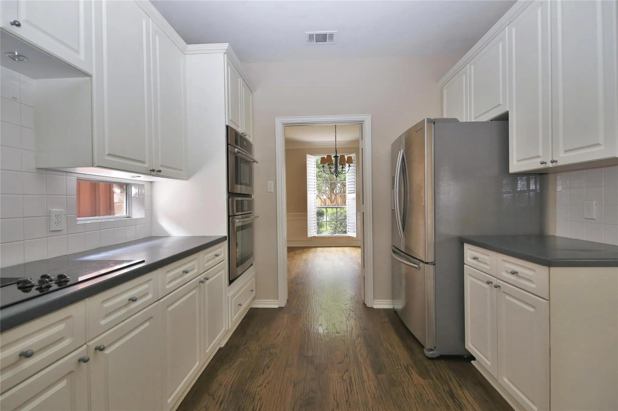 Single Family Residence For Sale in Collin County , 4124 Briarbend Road, Dallas, Texas 75287, 4 Bedroom, 3 Bathroom, 2 Garage spaces, 2,402 Sqft, built in 1993, mls#21377675, Real Estate Agent in Dallas, Homes For Sale in Collin county, Homes For Sale in Dallas, Realtor in Dallas Texas, Real Estate Brokerage Independent Realty Texas, Luminita Cordes Realtor