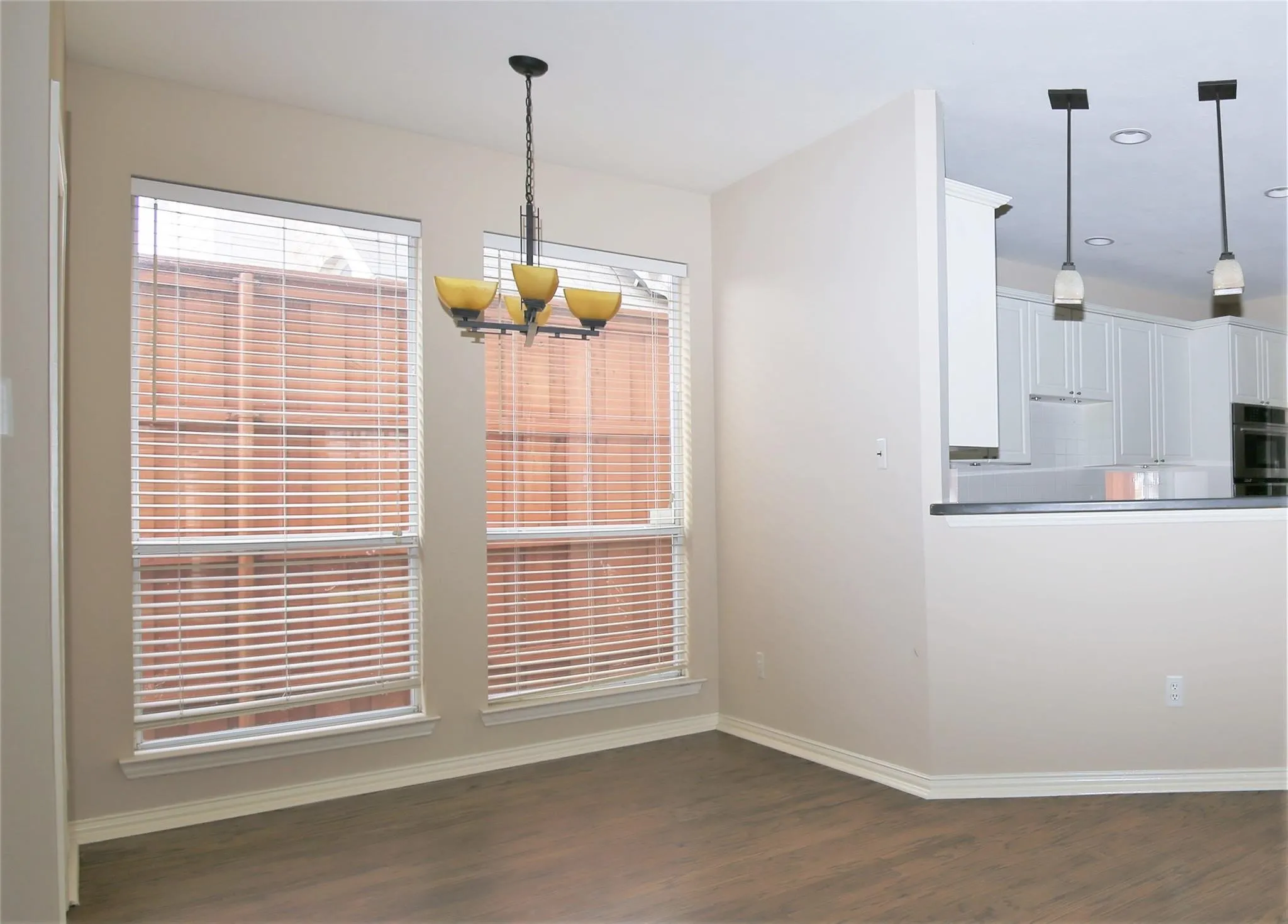 Single Family Residence For Sale in Collin County , 4124 Briarbend Road, Dallas, Texas 75287, 4 Bedroom, 3 Bathroom, 2 Garage spaces, 2,402 Sqft, built in 1993, mls#21377675, Real Estate Agent in Dallas, Homes For Sale in Collin county, Homes For Sale in Dallas, Realtor in Dallas Texas, Real Estate Brokerage Independent Realty Texas, Luminita Cordes Realtor