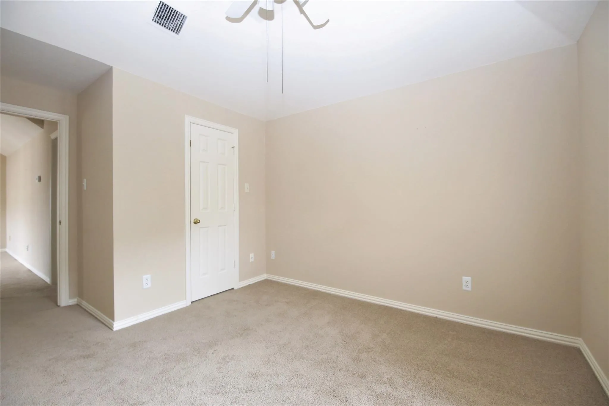 Single Family Residence For Sale in Collin County , 4124 Briarbend Road, Dallas, Texas 75287, 4 Bedroom, 3 Bathroom, 2 Garage spaces, 2,402 Sqft, built in 1993, mls#21377675, Real Estate Agent in Dallas, Homes For Sale in Collin county, Homes For Sale in Dallas, Realtor in Dallas Texas, Real Estate Brokerage Independent Realty Texas, Luminita Cordes Realtor