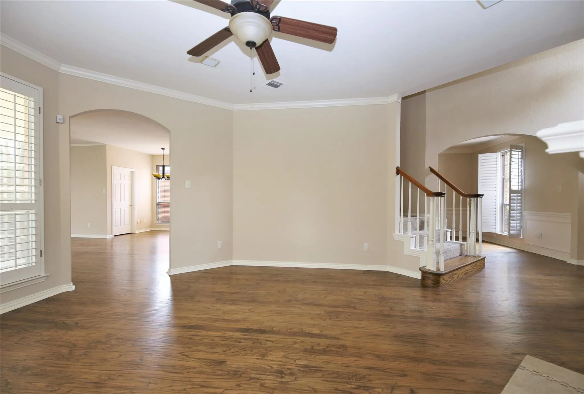 Single Family Residence For Sale in Collin County , 4124 Briarbend Road, Dallas, Texas 75287, 4 Bedroom, 3 Bathroom, 2 Garage spaces, 2,402 Sqft, built in 1993, mls#21377675, Real Estate Agent in Dallas, Homes For Sale in Collin county, Homes For Sale in Dallas, Realtor in Dallas Texas, Real Estate Brokerage Independent Realty Texas, Luminita Cordes Realtor