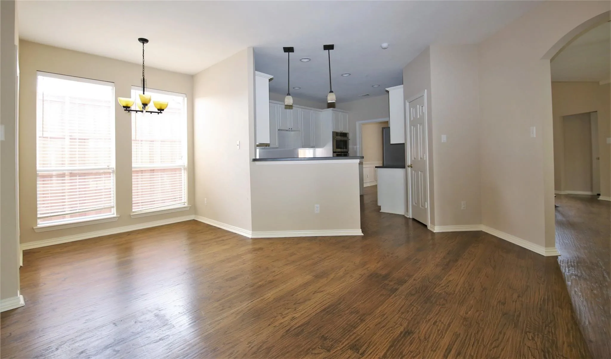 Single Family Residence For Sale in Collin County , 4124 Briarbend Road, Dallas, Texas 75287, 4 Bedroom, 3 Bathroom, 2 Garage spaces, 2,402 Sqft, built in 1993, mls#21377675, Real Estate Agent in Dallas, Homes For Sale in Collin county, Homes For Sale in Dallas, Realtor in Dallas Texas, Real Estate Brokerage Independent Realty Texas, Luminita Cordes Realtor