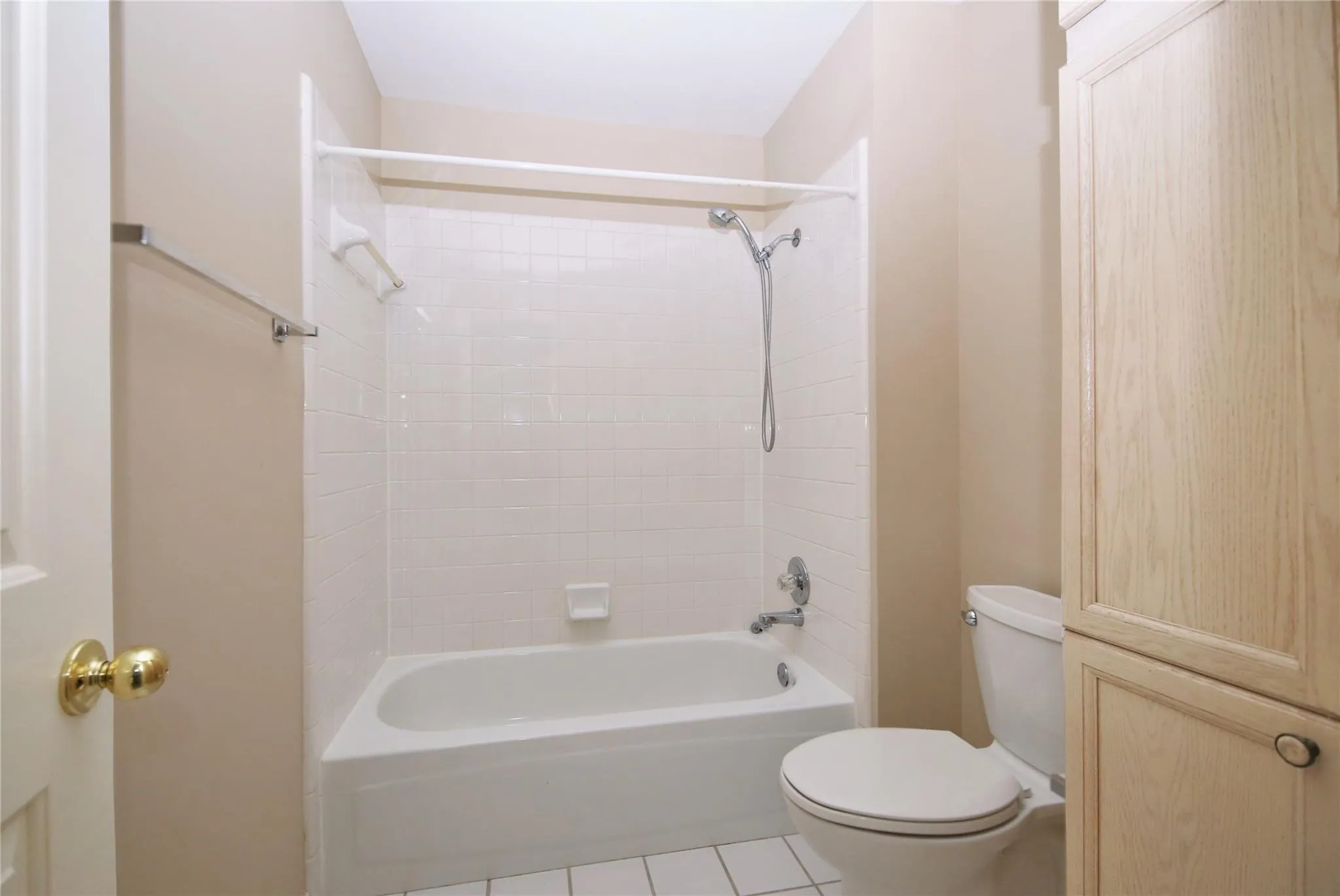 Single Family Residence For Sale in Collin County , 4124 Briarbend Road, Dallas, Texas 75287, 4 Bedroom, 3 Bathroom, 2 Garage spaces, 2,402 Sqft, built in 1993, mls#21377675, Real Estate Agent in Dallas, Homes For Sale in Collin county, Homes For Sale in Dallas, Realtor in Dallas Texas, Real Estate Brokerage Independent Realty Texas, Luminita Cordes Realtor