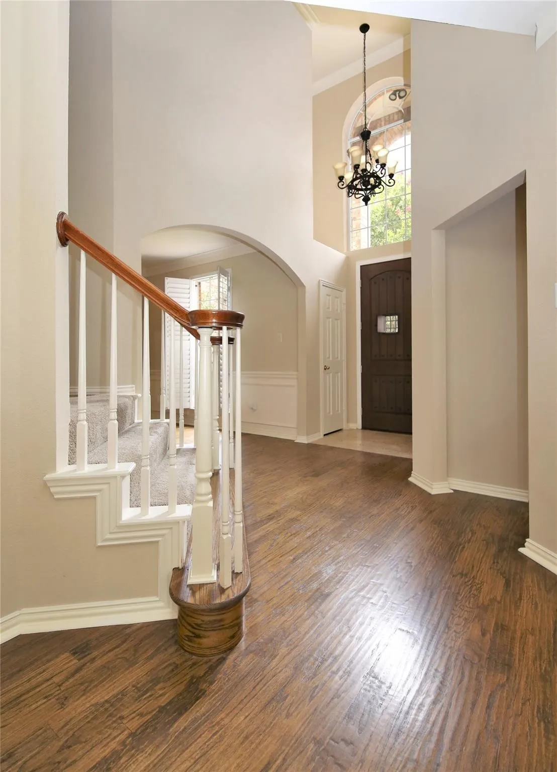 Single Family Residence For Sale in Collin County , 4124 Briarbend Road, Dallas, Texas 75287, 4 Bedroom, 3 Bathroom, 2 Garage spaces, 2,402 Sqft, built in 1993, mls#21377675, Real Estate Agent in Dallas, Homes For Sale in Collin county, Homes For Sale in Dallas, Realtor in Dallas Texas, Real Estate Brokerage Independent Realty Texas, Luminita Cordes Realtor
