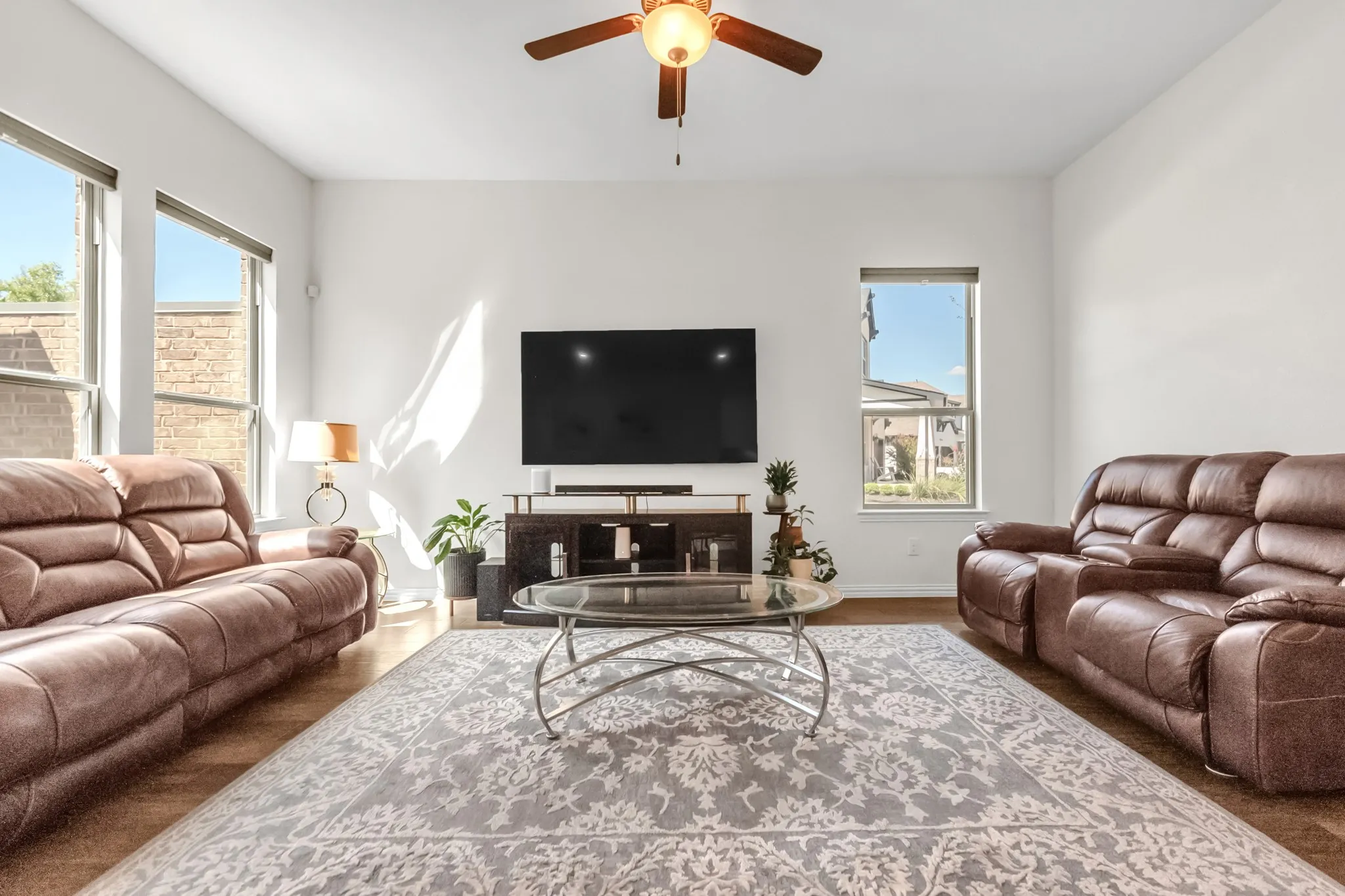Townhouse For Sale in Tarrant County , 4524 Meadow Hawk Drive, Arlington, Texas 76005, 3 Bedroom, 3 Bathroom, 2 Garage spaces, 2,238 Sqft, built in 2019, mls#21376715, Real Estate Agent in Arlington, Homes For Sale in Tarrant county, Homes For Sale in Arlington, Realtor in Arlington Texas, Real Estate Brokerage Independent Realty Texas, Luminita Cordes Realtor