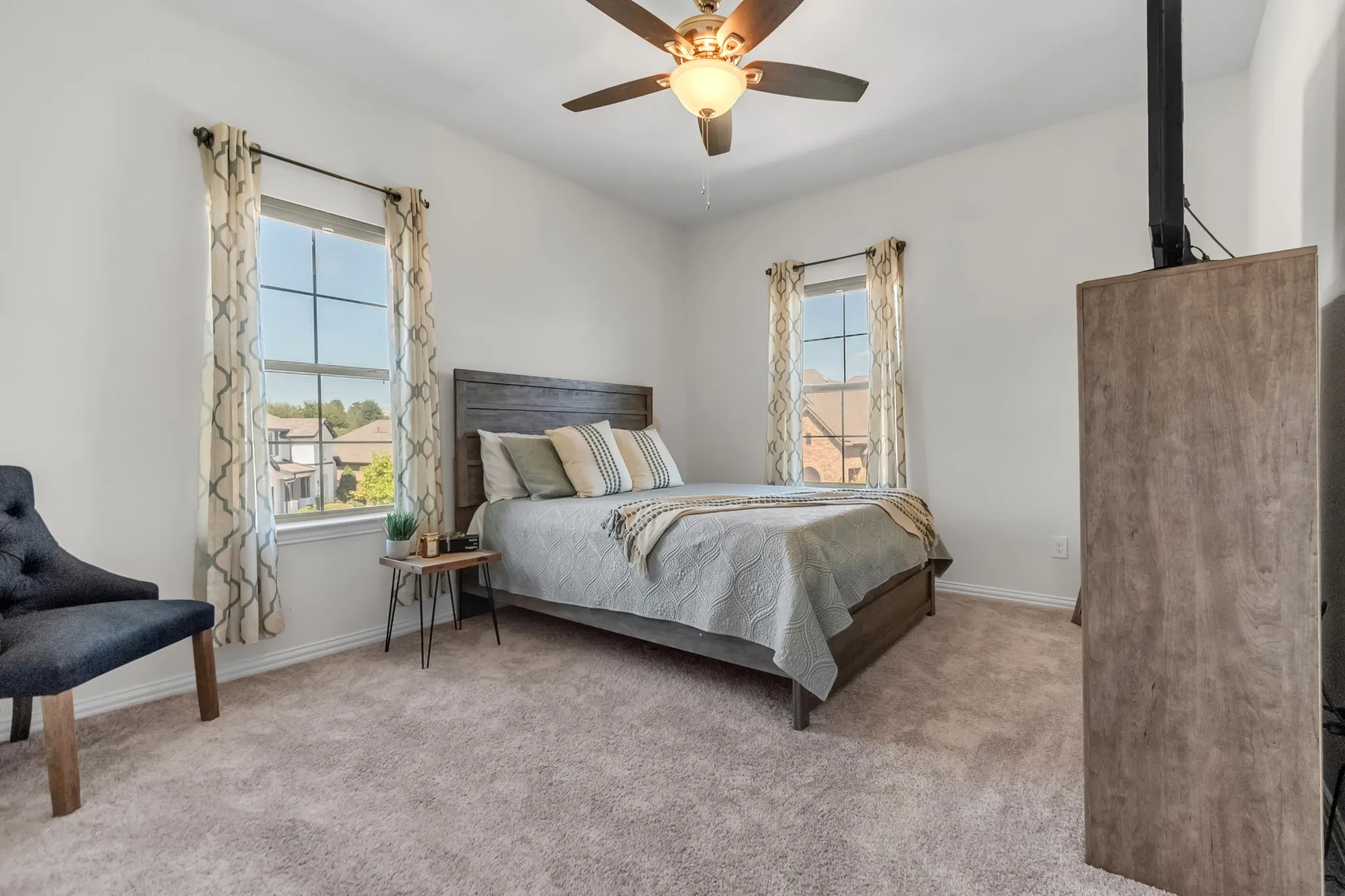 Townhouse For Sale in Tarrant County , 4524 Meadow Hawk Drive, Arlington, Texas 76005, 3 Bedroom, 3 Bathroom, 2 Garage spaces, 2,238 Sqft, built in 2019, mls#21376715, Real Estate Agent in Arlington, Homes For Sale in Tarrant county, Homes For Sale in Arlington, Realtor in Arlington Texas, Real Estate Brokerage Independent Realty Texas, Luminita Cordes Realtor
