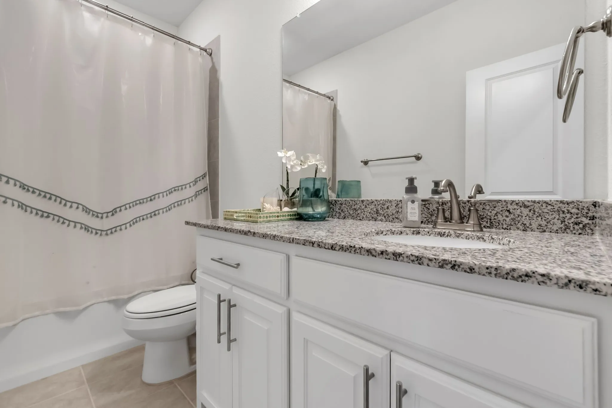 Townhouse For Sale in Tarrant County , 4524 Meadow Hawk Drive, Arlington, Texas 76005, 3 Bedroom, 3 Bathroom, 2 Garage spaces, 2,238 Sqft, built in 2019, mls#21376715, Real Estate Agent in Arlington, Homes For Sale in Tarrant county, Homes For Sale in Arlington, Realtor in Arlington Texas, Real Estate Brokerage Independent Realty Texas, Luminita Cordes Realtor
